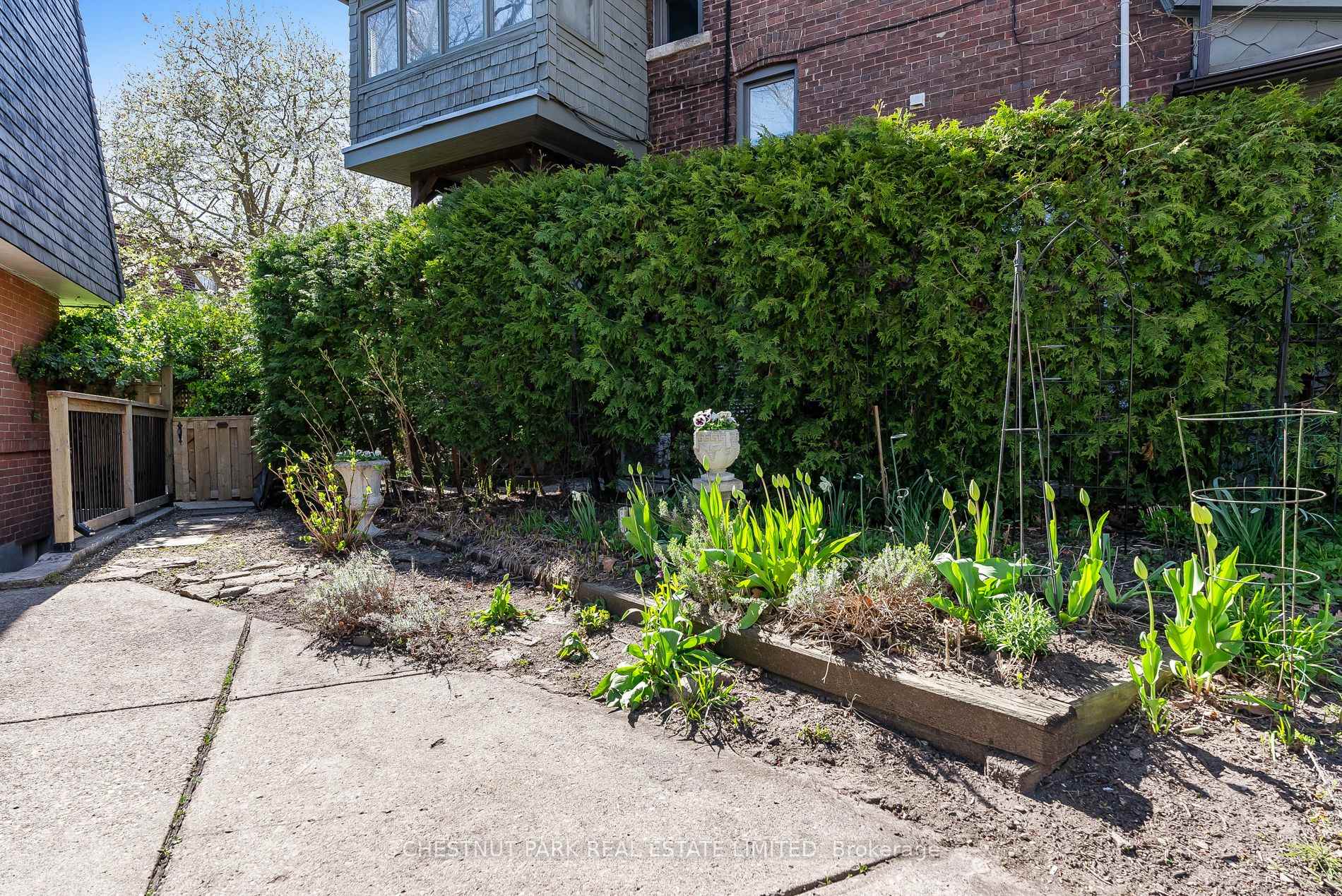 Photo 34 of 45 Summerhill Gardens, Toronto, Rosedale-Moore Park — HOMEH