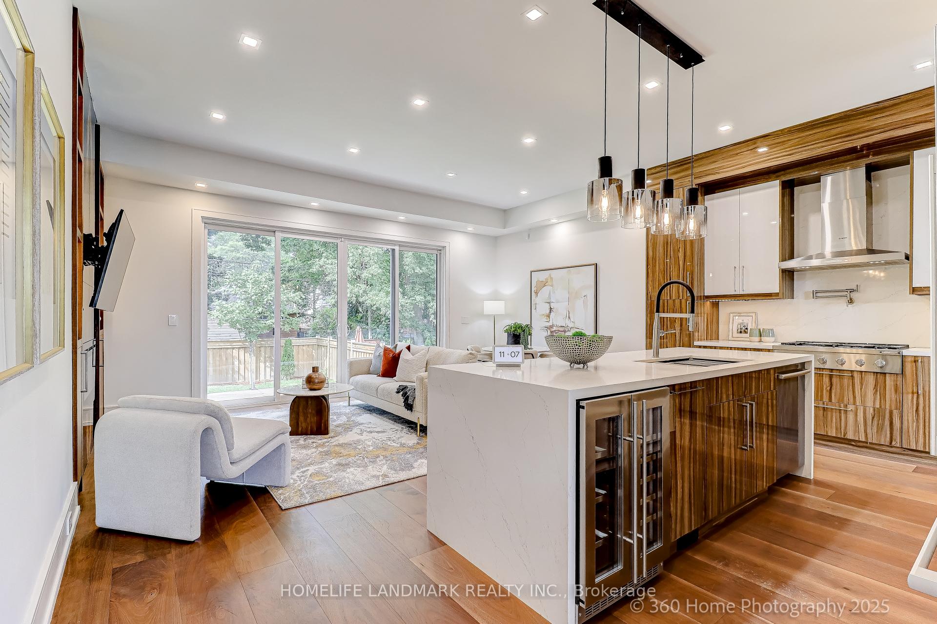 Photo 12 of 38 Norlong Boulevard, Toronto, East York — HOMEH