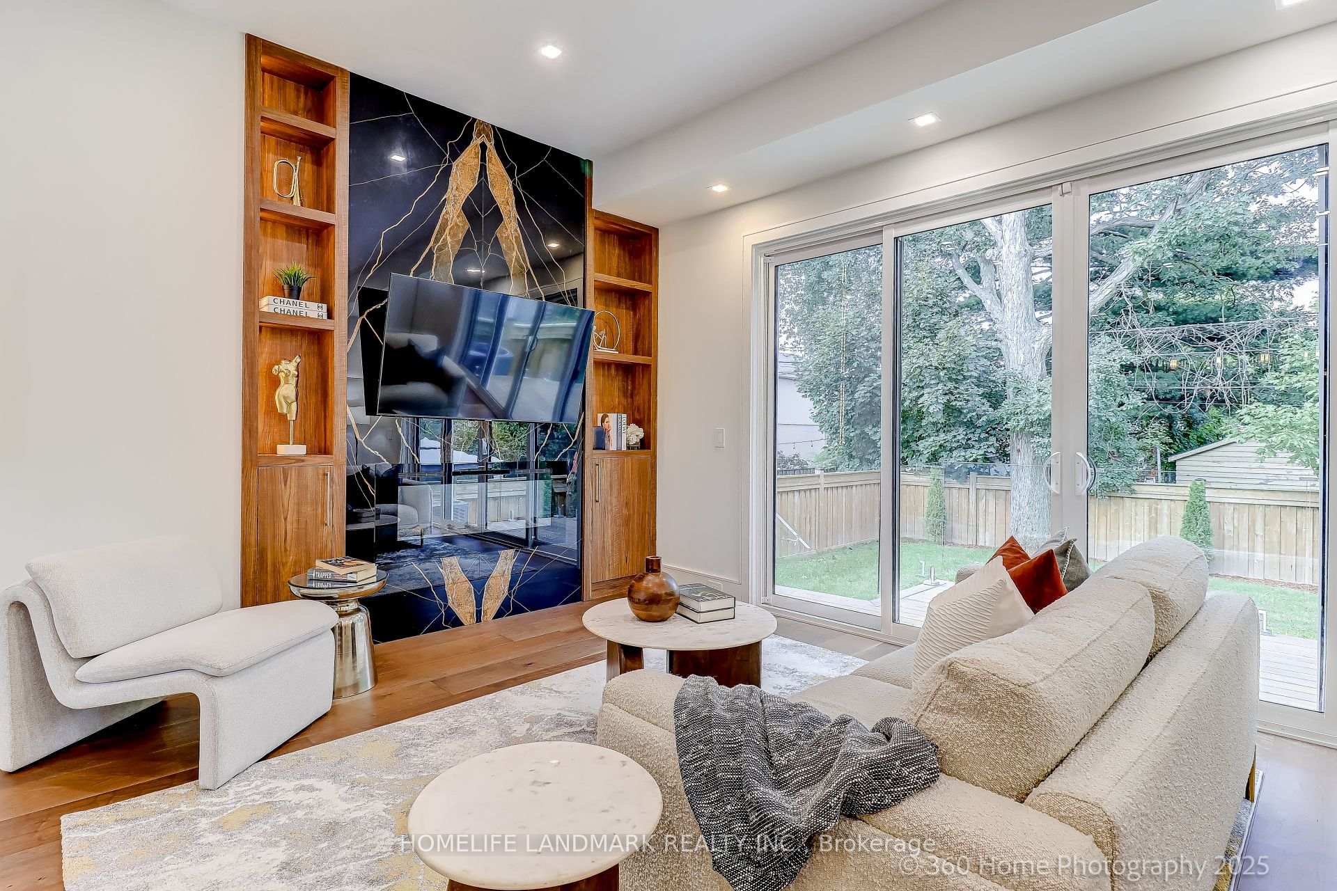 Photo 15 of 38 Norlong Boulevard, Toronto, East York — HOMEH