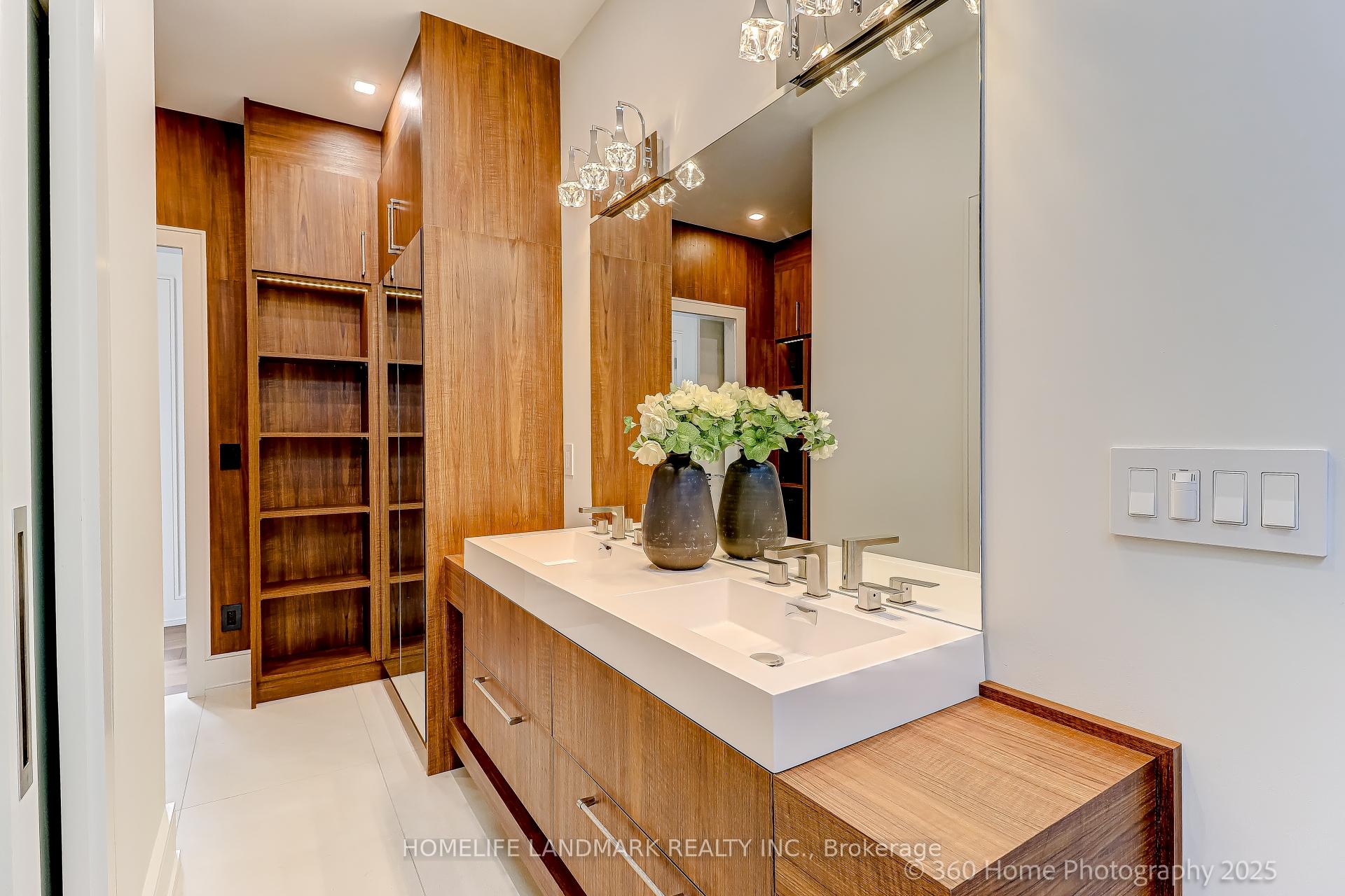 Photo 27 of 38 Norlong Boulevard, Toronto, East York — HOMEH