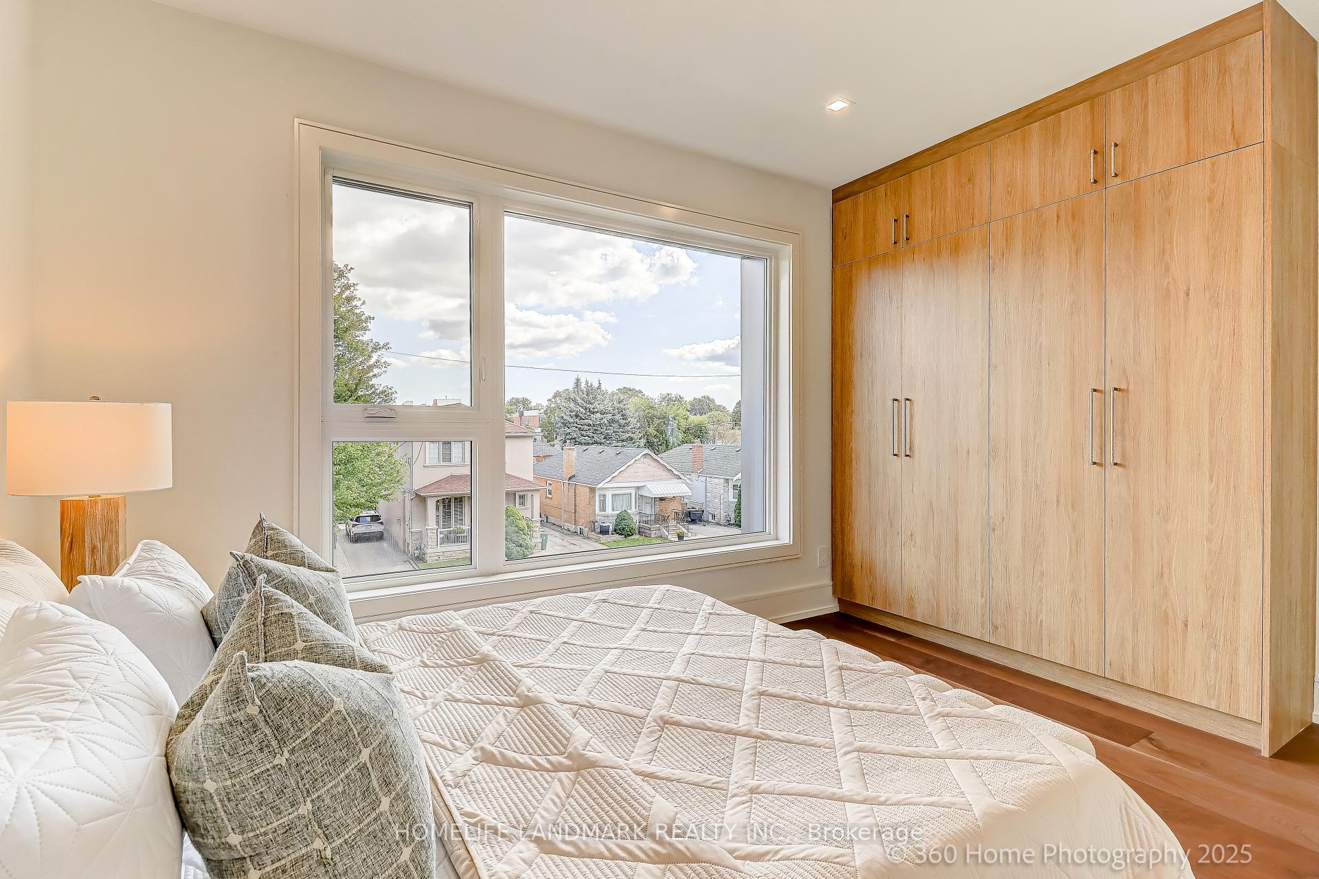 Photo 29 of 38 Norlong Boulevard, Toronto, East York — HOMEH