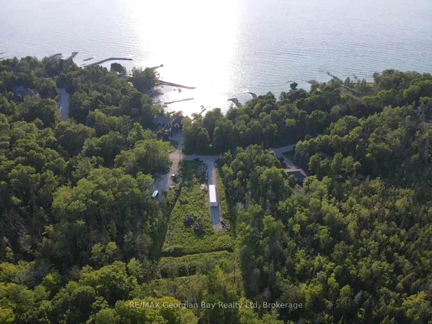 Photo 6 of 465 Silver Birch Drive, Tiny, Rural Tiny — HOMEH