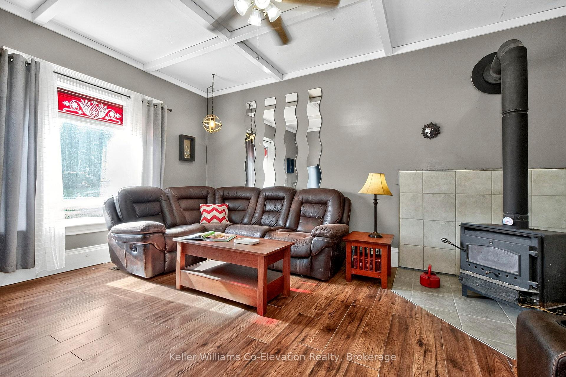 Photo 5 of 38 Richard Street, Tay, Victoria Harbour — HOMEH