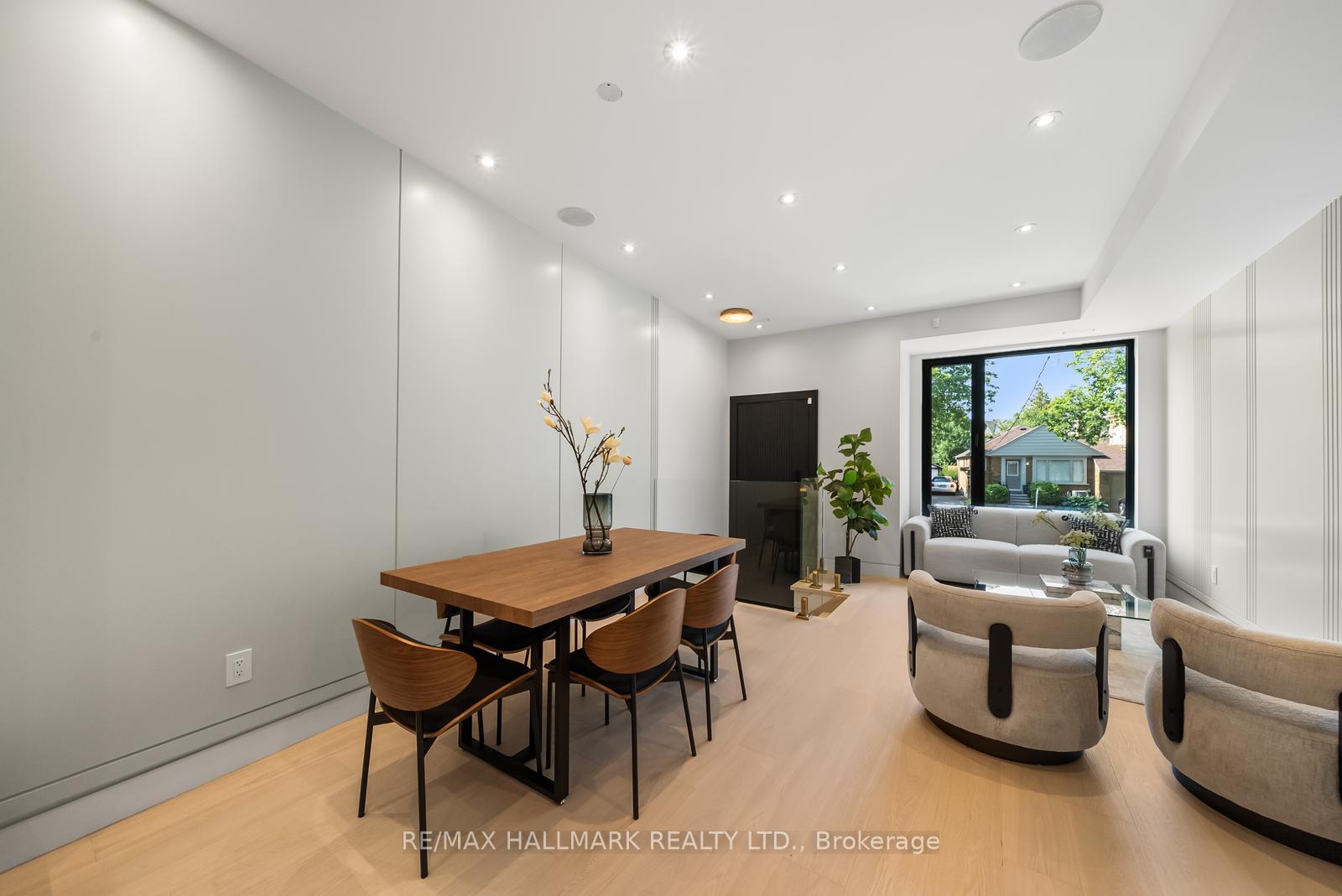 Photo 2 of 16A Kenrae Road, Toronto, Leaside — HOMEH