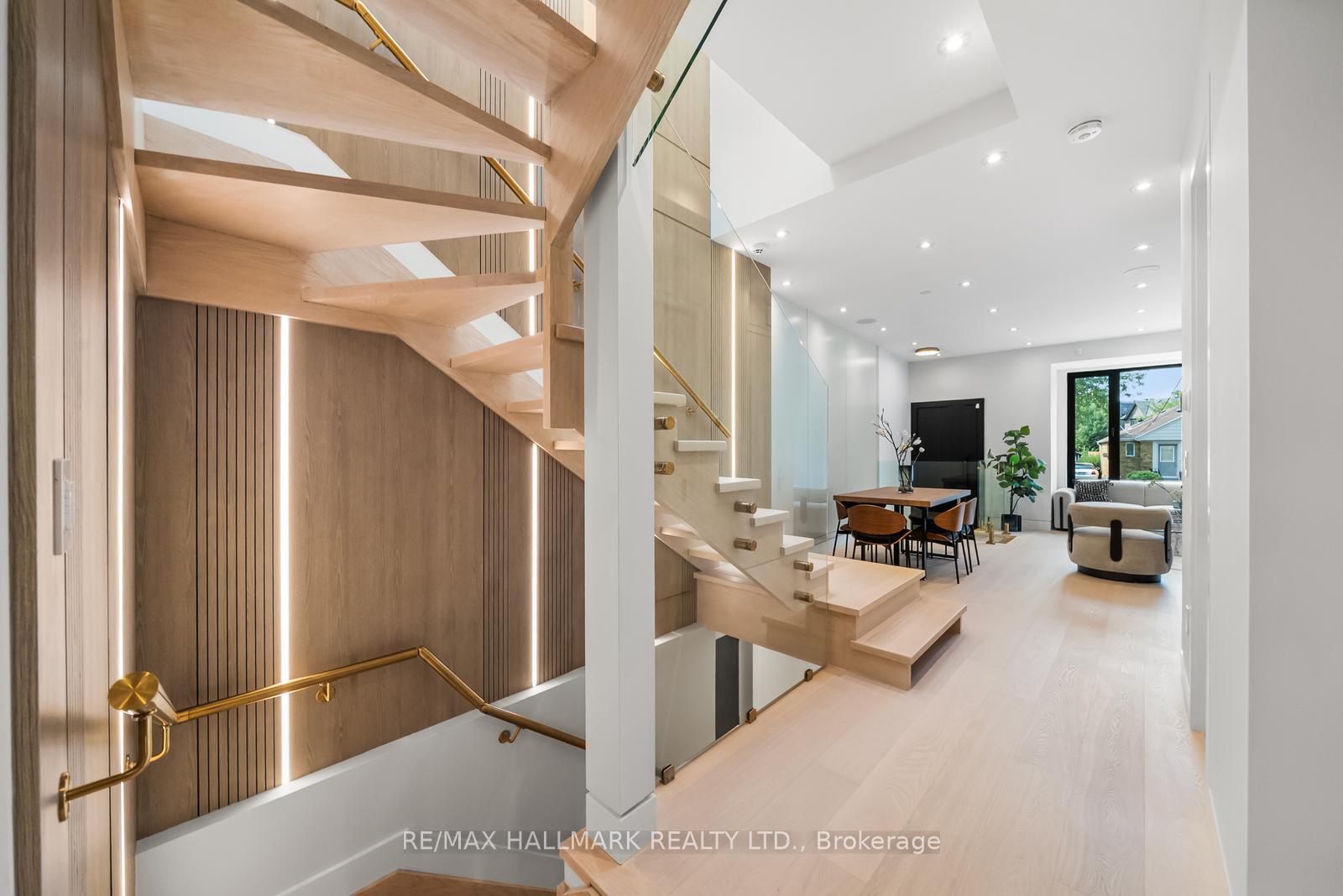 Photo 14 of 16A Kenrae Road, Toronto, Leaside — HOMEH