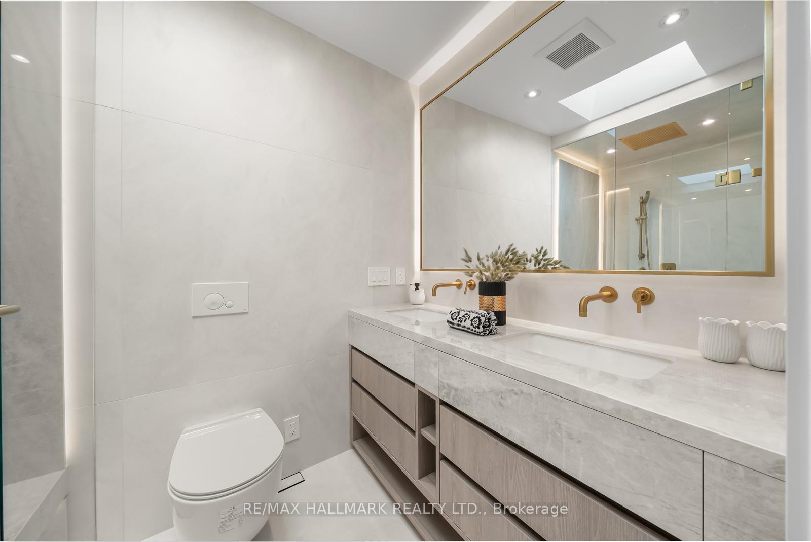 Photo 18 of 16A Kenrae Road, Toronto, Leaside — HOMEH