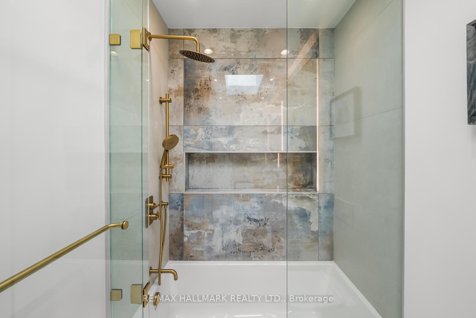 Photo 23 of 16A Kenrae Road, Toronto, Leaside — HOMEH