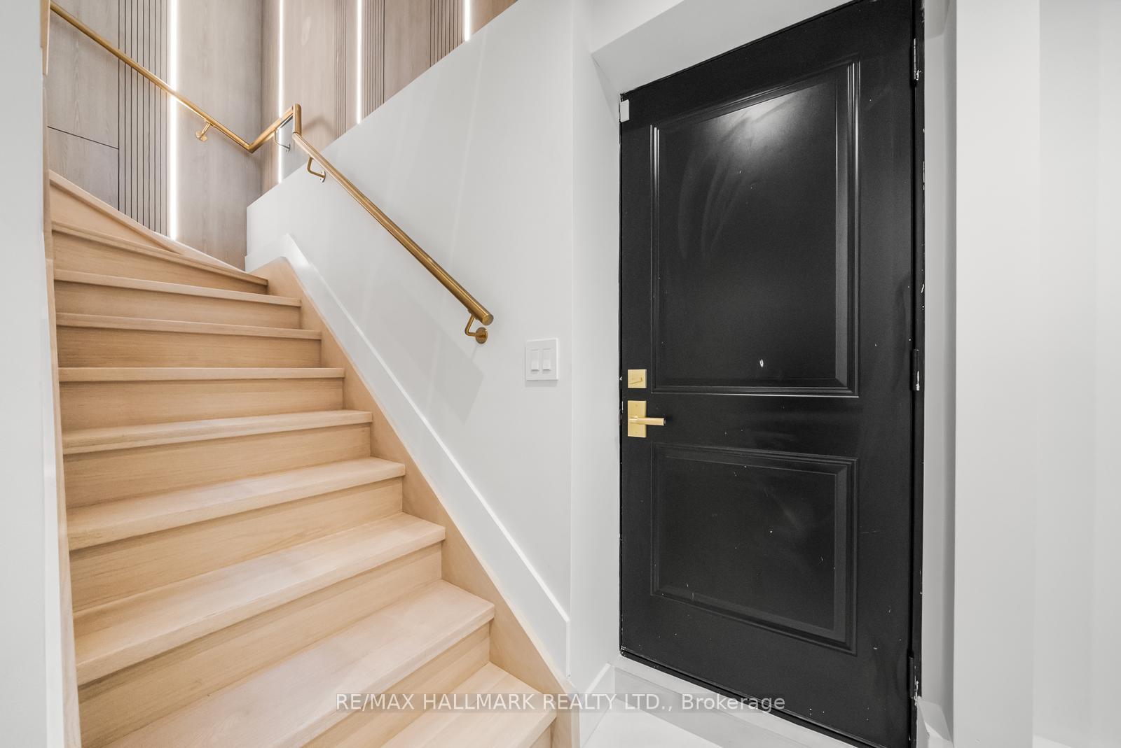 Photo 24 of 16A Kenrae Road, Toronto, Leaside — HOMEH