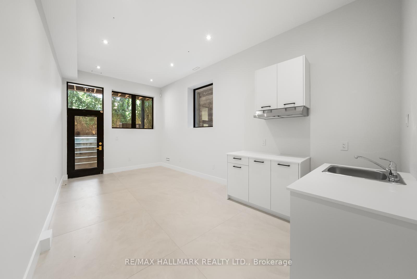 Photo 26 of 16A Kenrae Road, Toronto, Leaside — HOMEH