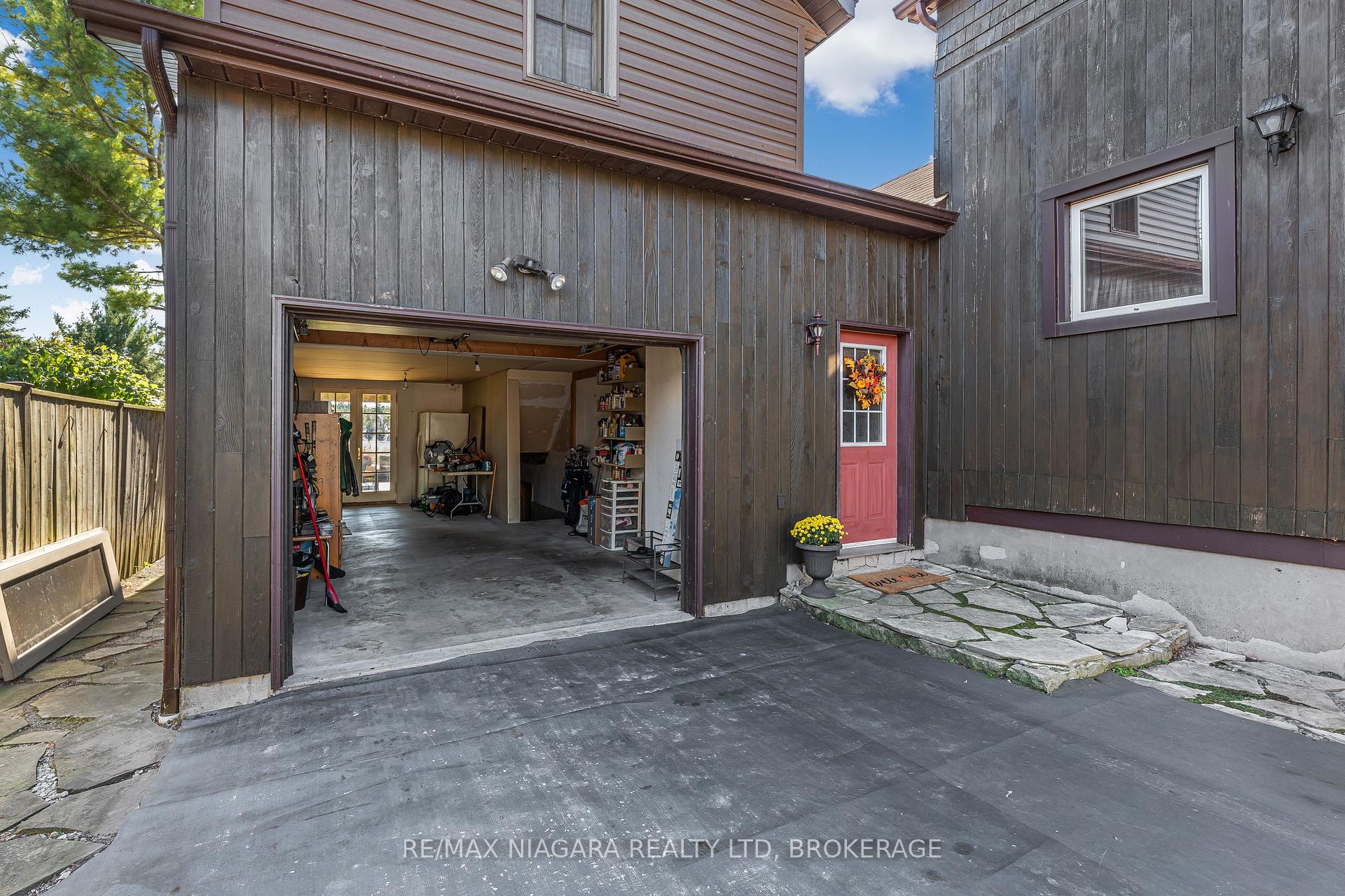 Photo 4 of 29 Marlatts Road, Thorold, Thorold Downtown — HOMEH