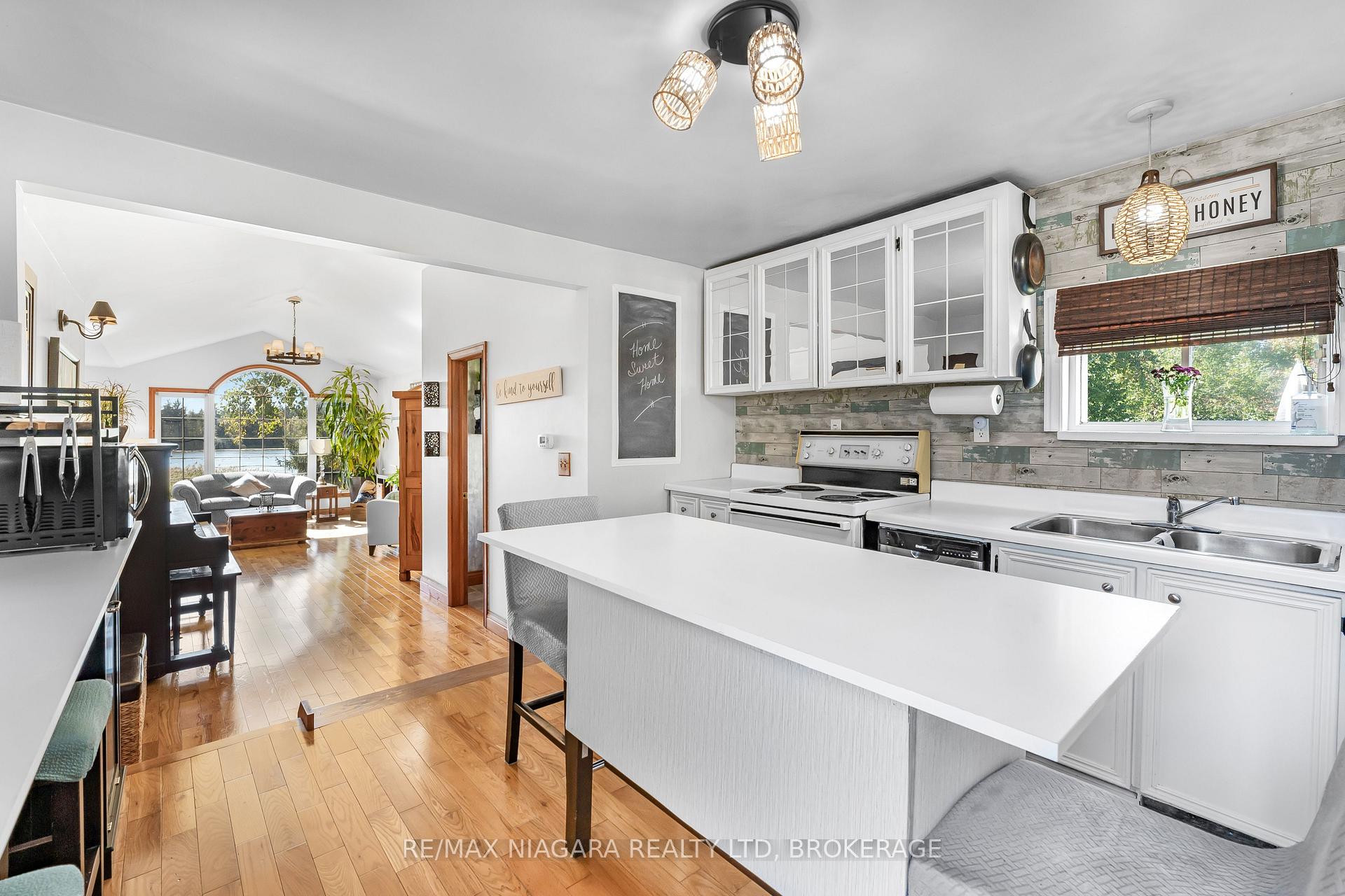 Photo 18 of 29 Marlatts Road, Thorold, Thorold Downtown — HOMEH