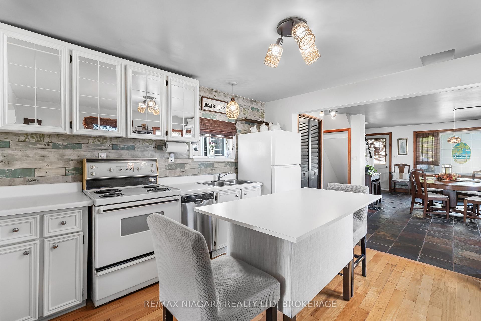 Photo 19 of 29 Marlatts Road, Thorold, Thorold Downtown — HOMEH