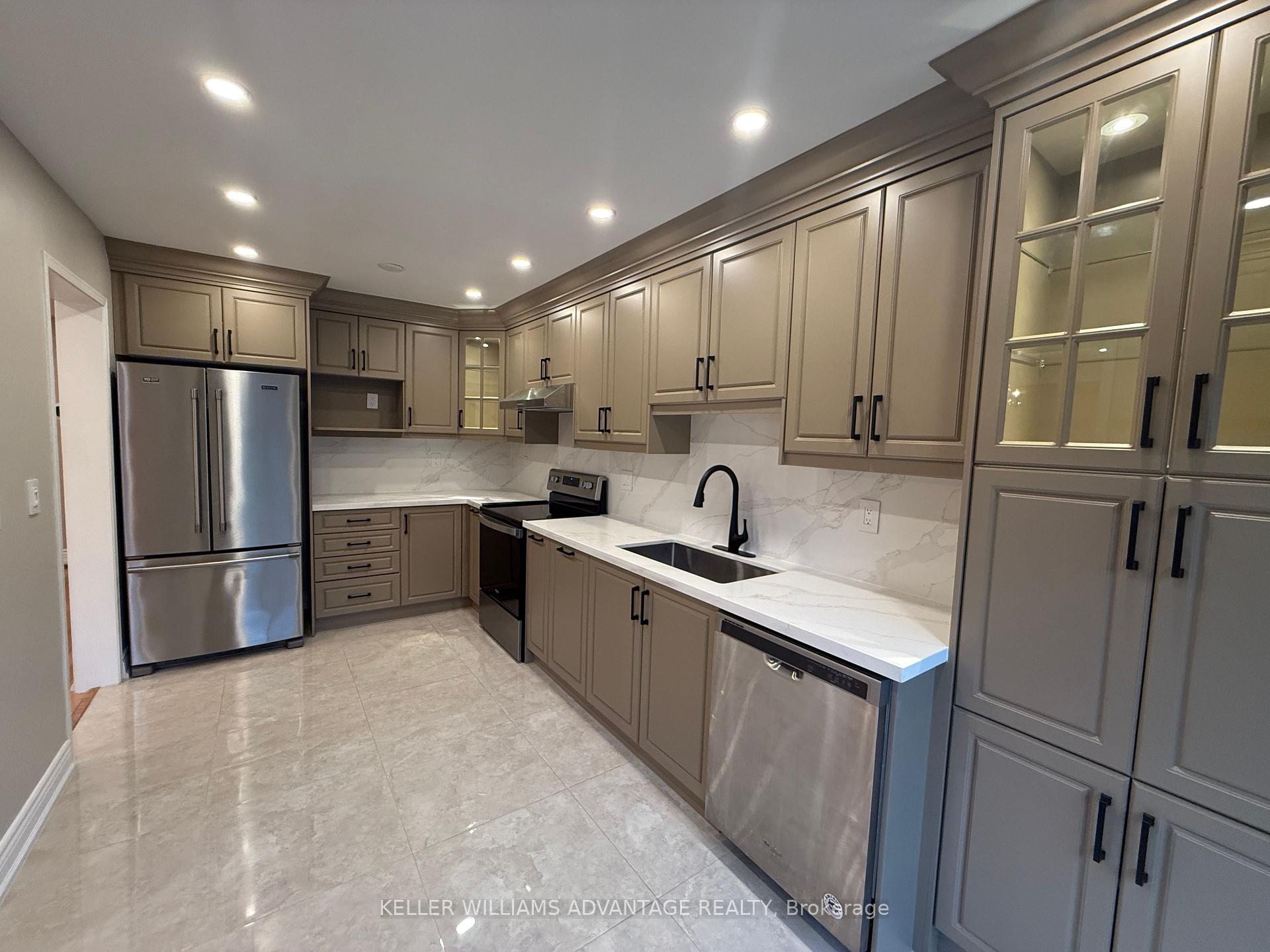 Photo 8 of 38 Seton Park Road, Toronto, Flemingdon Park — HOMEH
