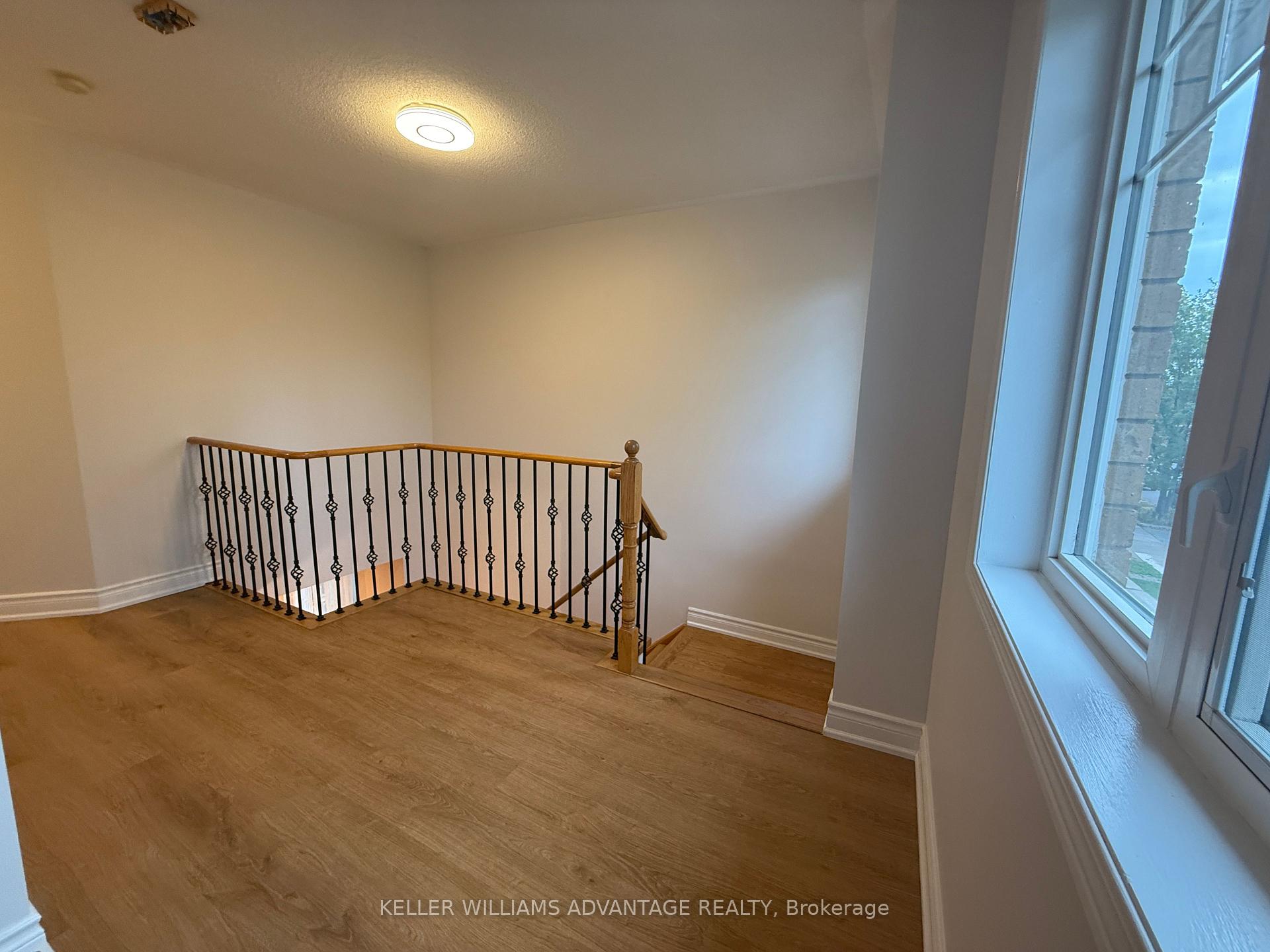 Photo 15 of 38 Seton Park Road, Toronto, Flemingdon Park — HOMEH
