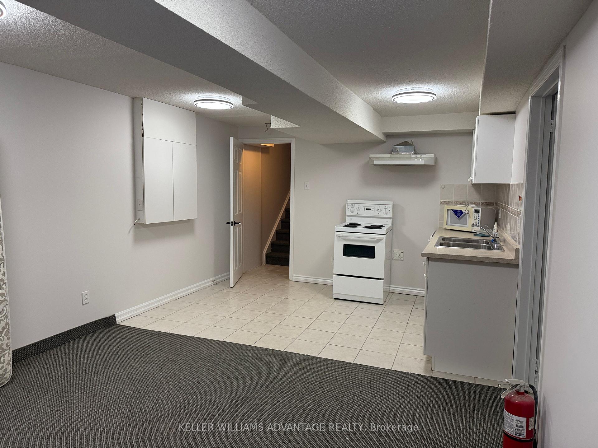 Photo 34 of 38 Seton Park Road, Toronto, Flemingdon Park — HOMEH