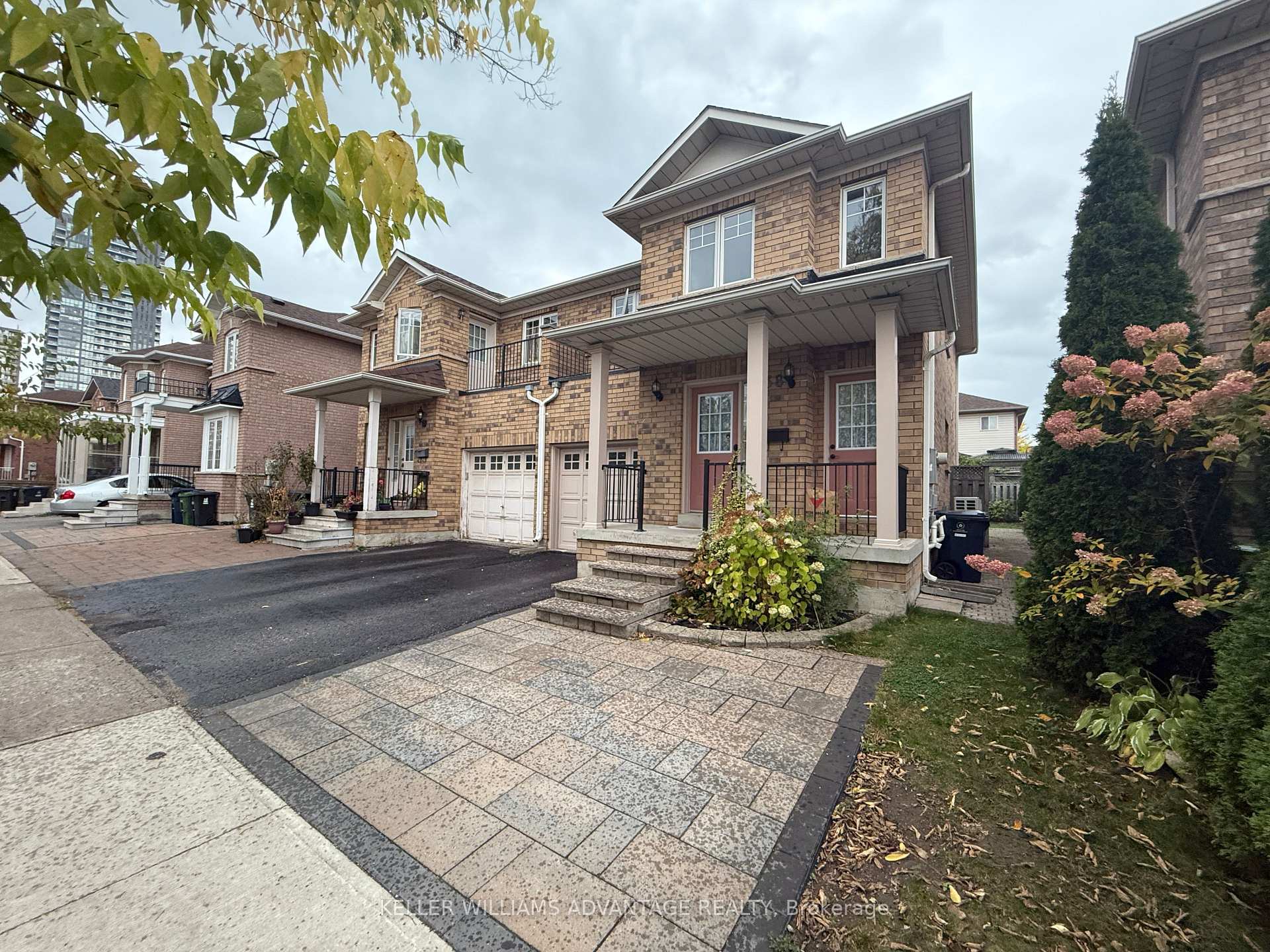 Photo 37 of 38 Seton Park Road, Toronto, Flemingdon Park — HOMEH