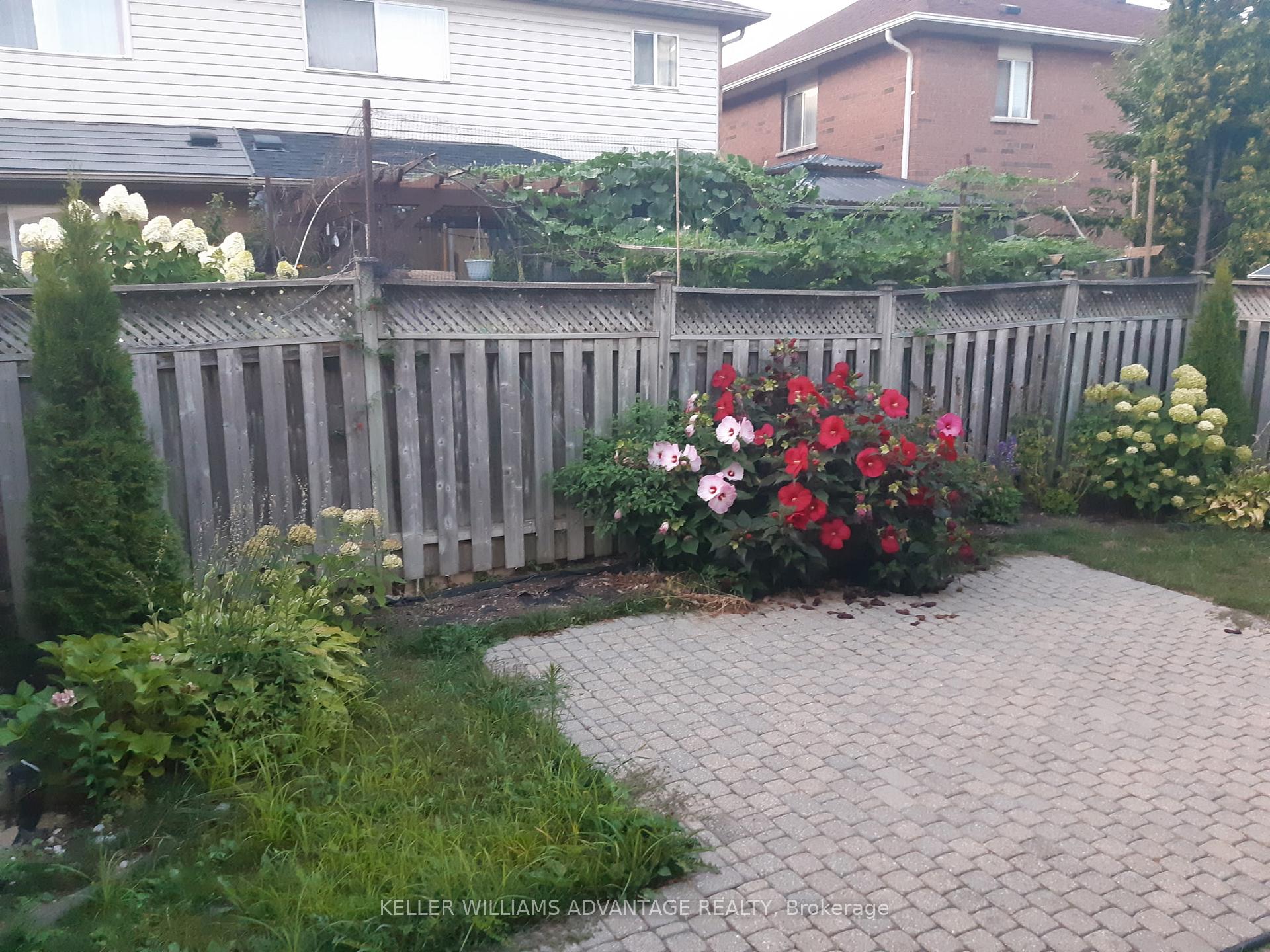 Photo 38 of 38 Seton Park Road, Toronto, Flemingdon Park — HOMEH