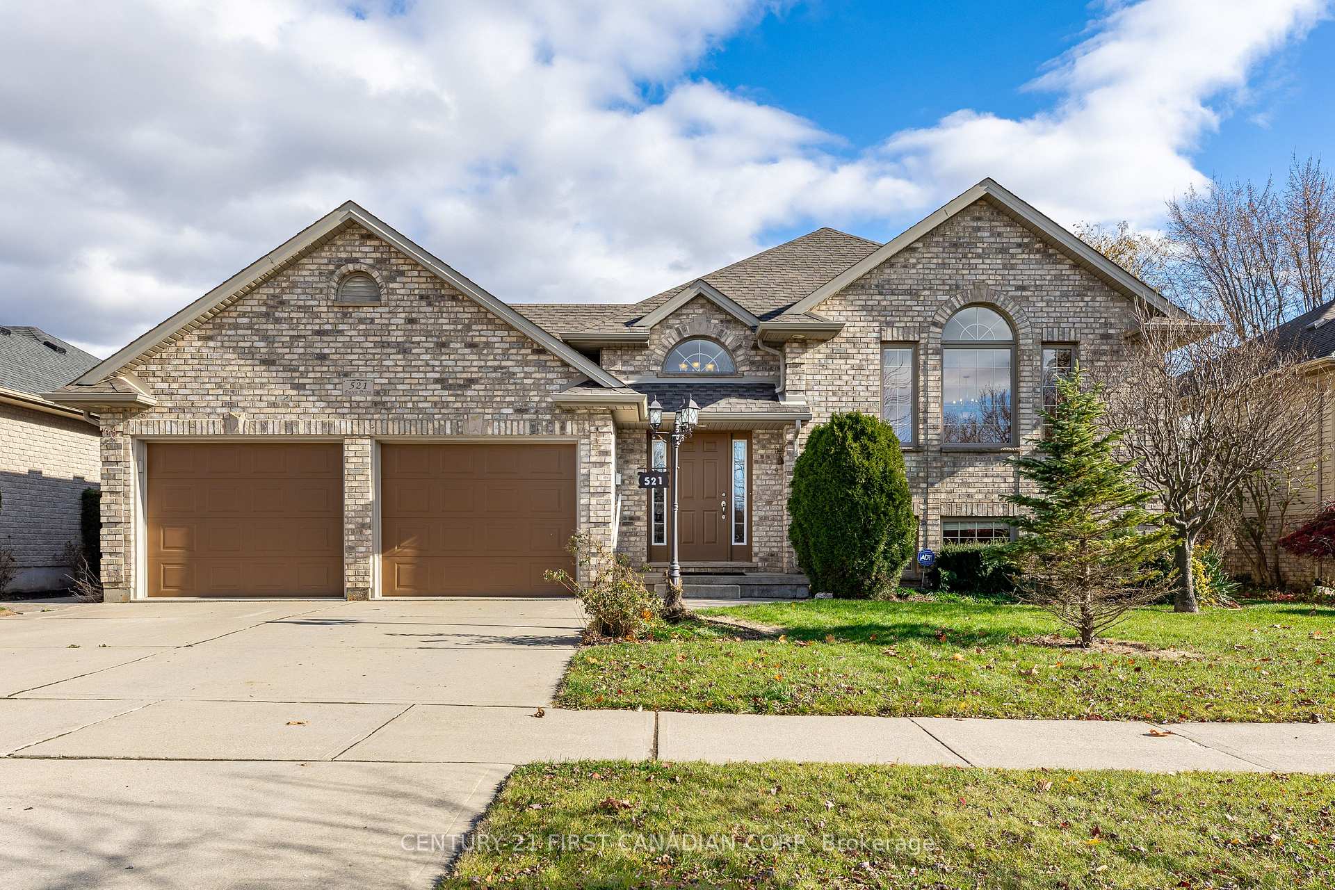 Photo 1 of 521 Darcy Drive, Strathroy-Caradoc, NE — HOMEH
