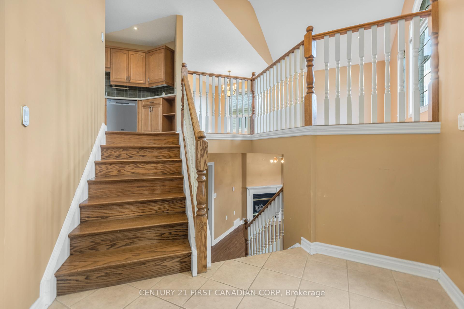 Photo 7 of 521 Darcy Drive, Strathroy-Caradoc, NE — HOMEH