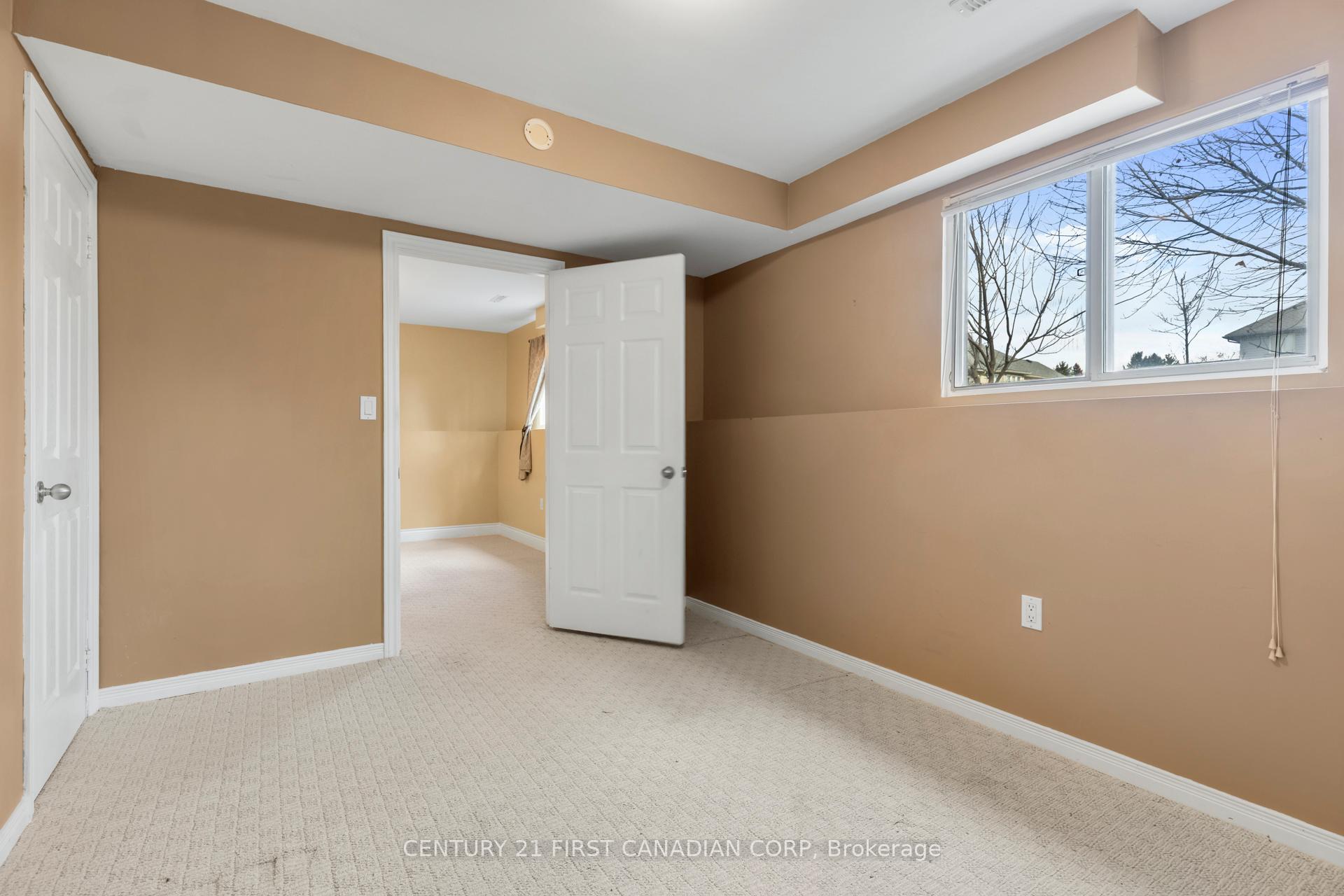 Photo 18 of 521 Darcy Drive, Strathroy-Caradoc, NE — HOMEH