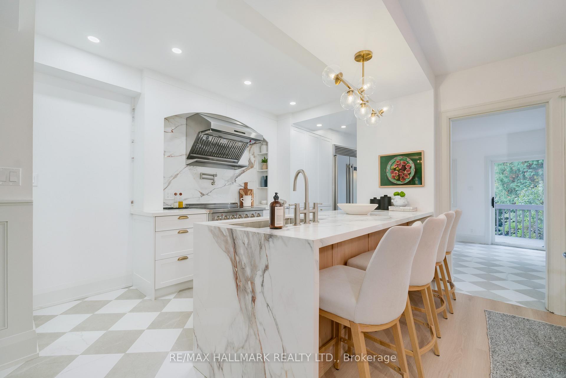 Photo 5 of 153 Heath Street E, Toronto, Rosedale-Moore Park — HOMEH
