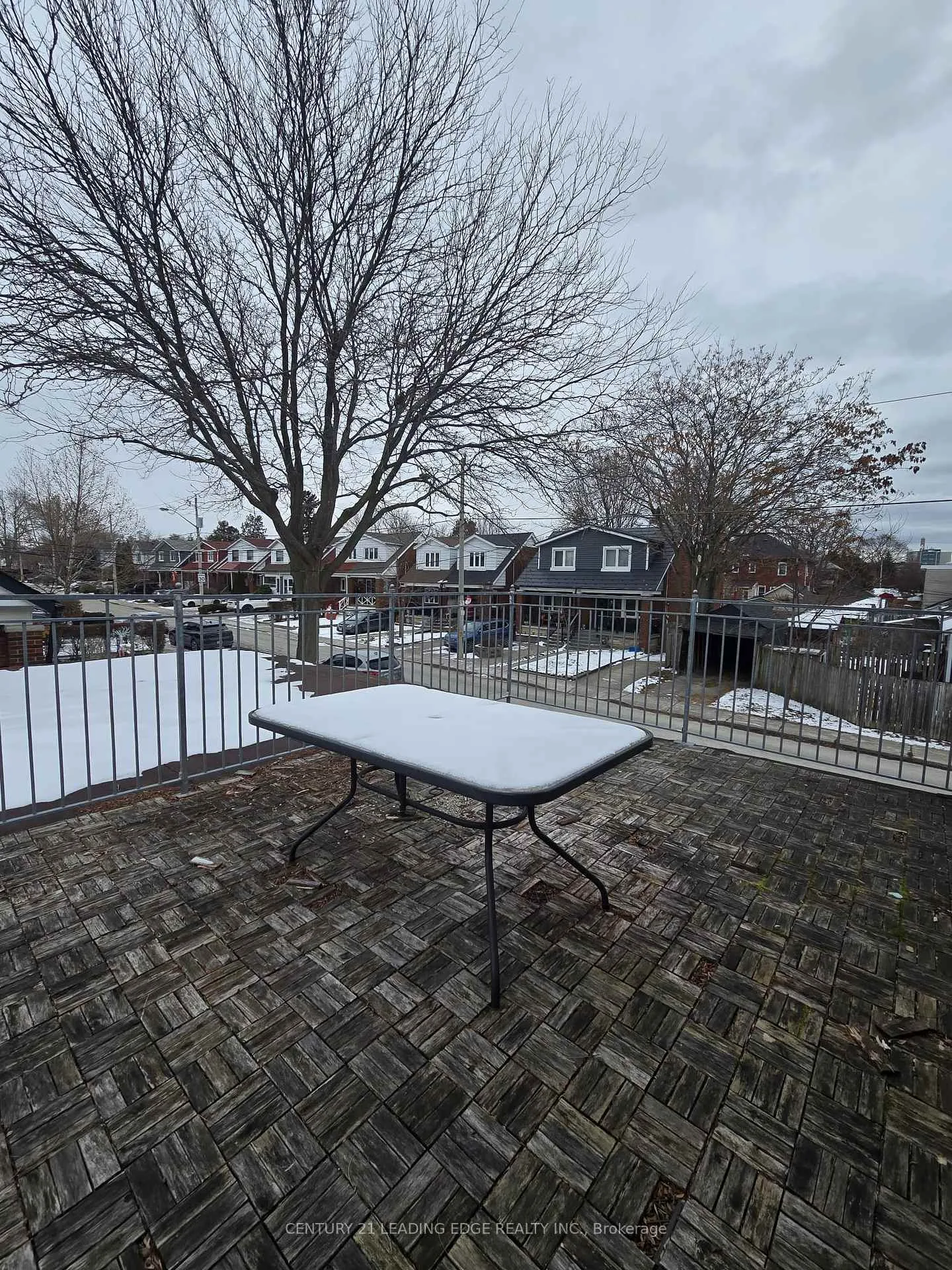 Photo 6 of 2a Kimbourne Avenue, Toronto, Danforth Village-East York — HOMEH