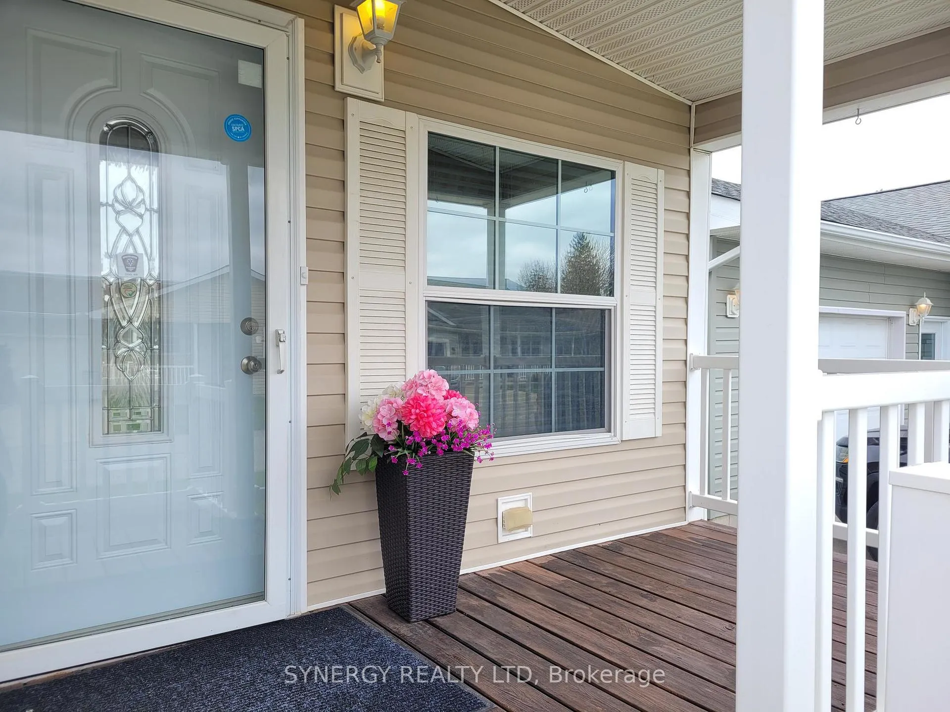 Photo 2 of 461 Richard Crescent, Strathroy-Caradoc, SE — HOMEH
