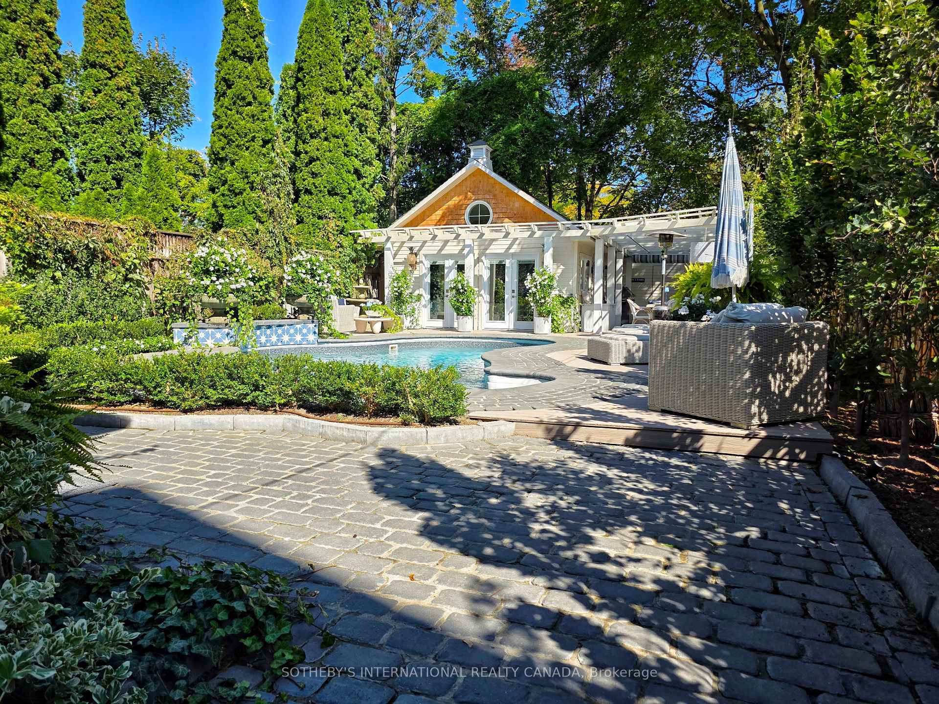 Photo 40 of 34 South Drive, Toronto, Rosedale-Moore Park — HOMEH