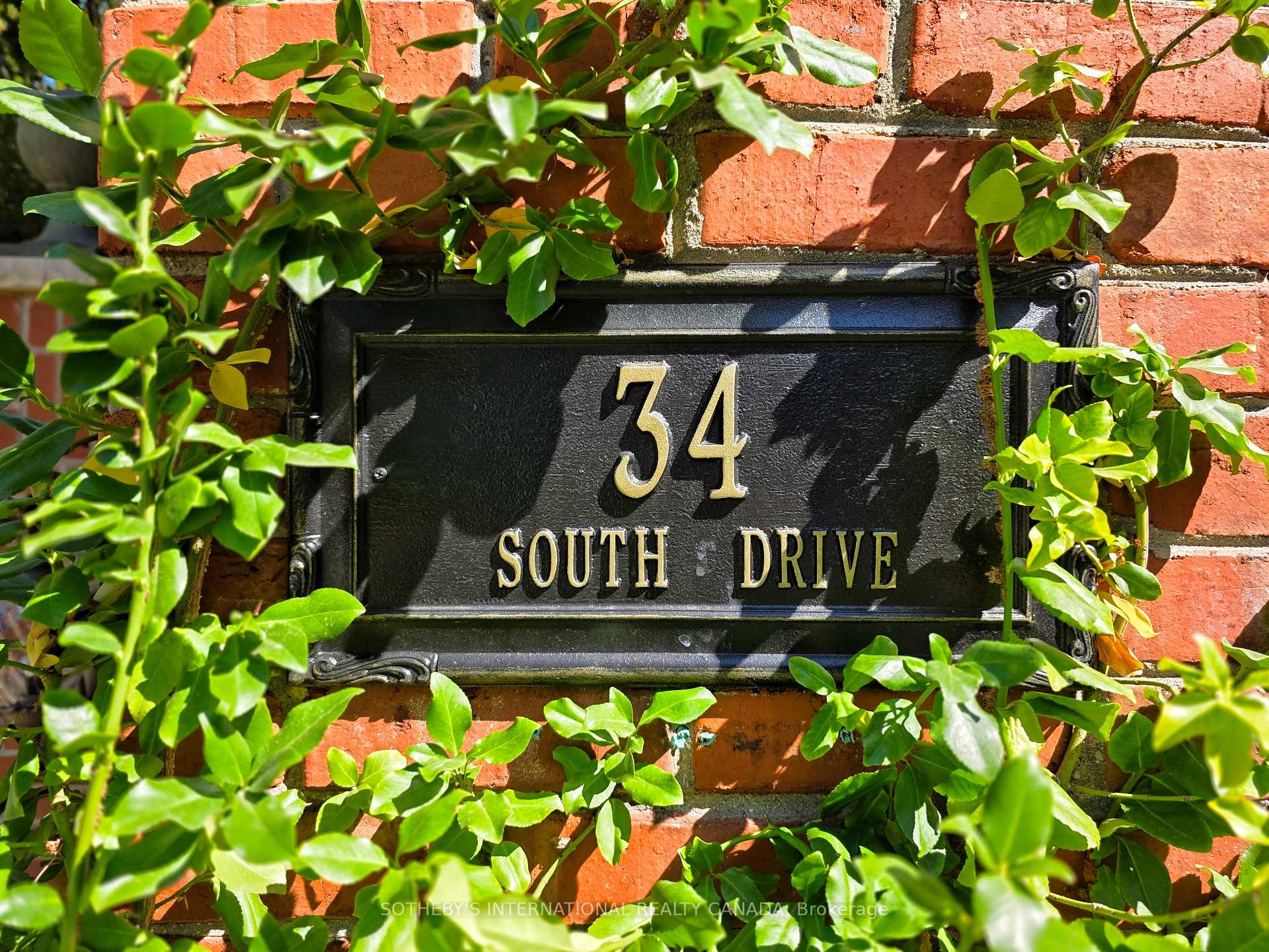 Photo 50 of 34 South Drive, Toronto, Rosedale-Moore Park — HOMEH