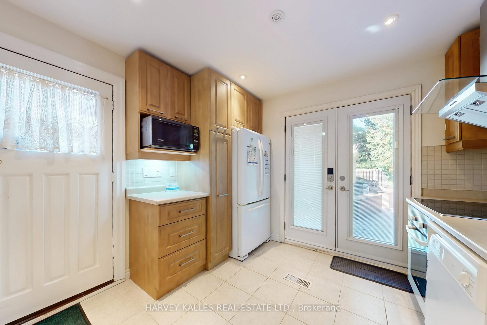 Photo 13 of 114 Bowood Avenue, Toronto, Lawrence Park North — HOMEH