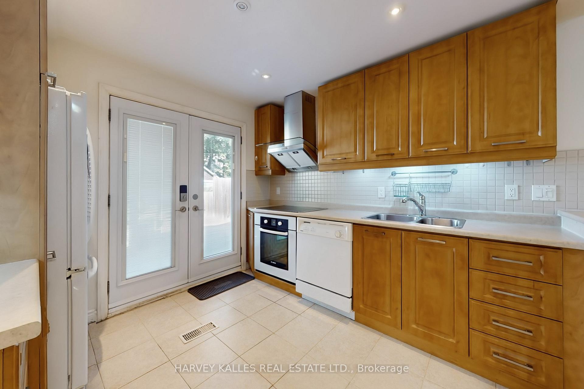 Photo 14 of 114 Bowood Avenue, Toronto, Lawrence Park North — HOMEH