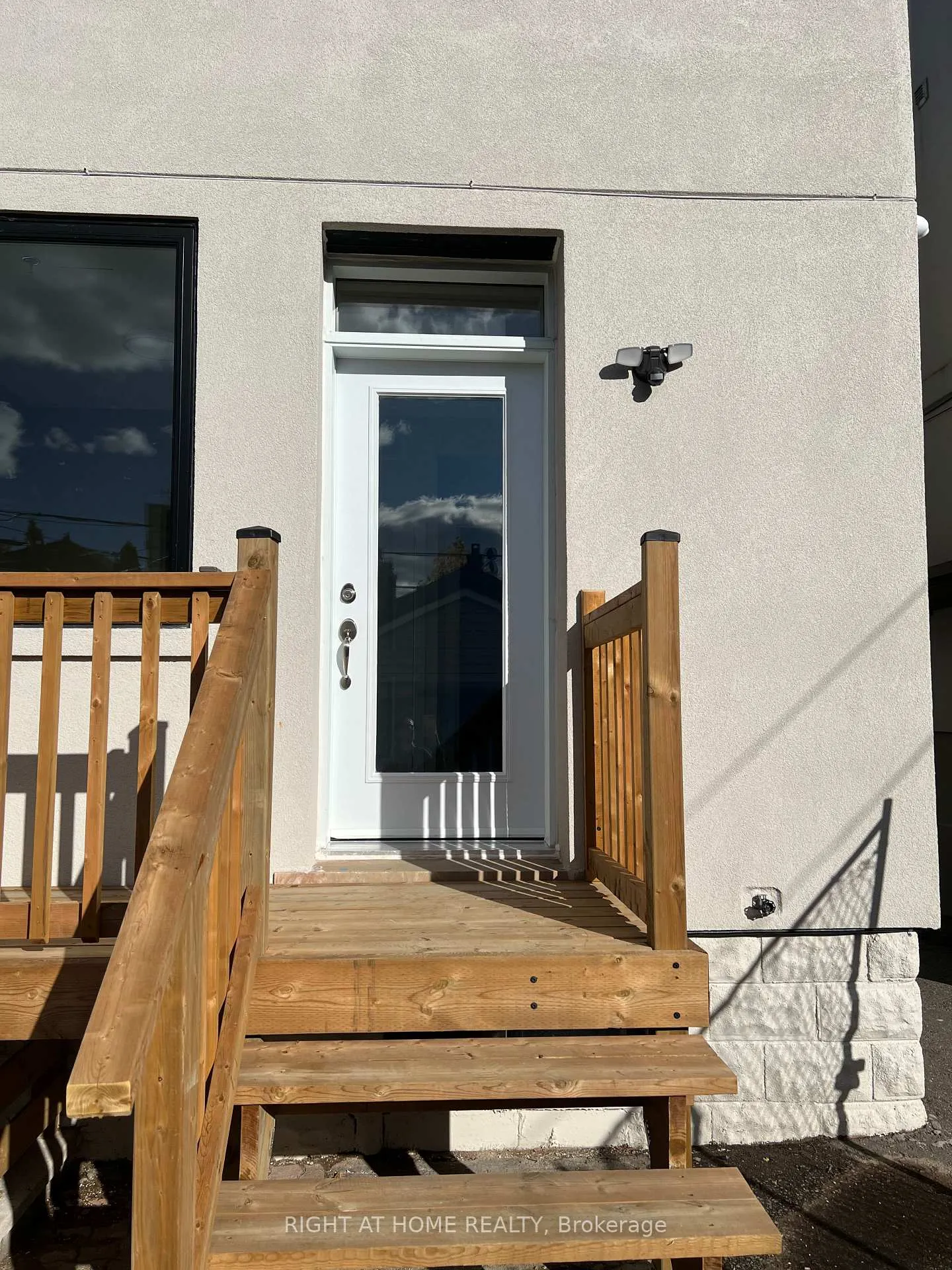 Photo 16 of Unit 2, 32 Cadorna Avenue, Toronto, Danforth Village-East York — HOMEH
