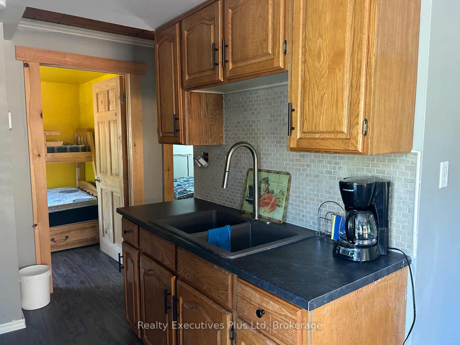 Photo 4 of Unit 2, 26 Tiny Beaches Road N, Tiny, Rural Tiny — HOMEH