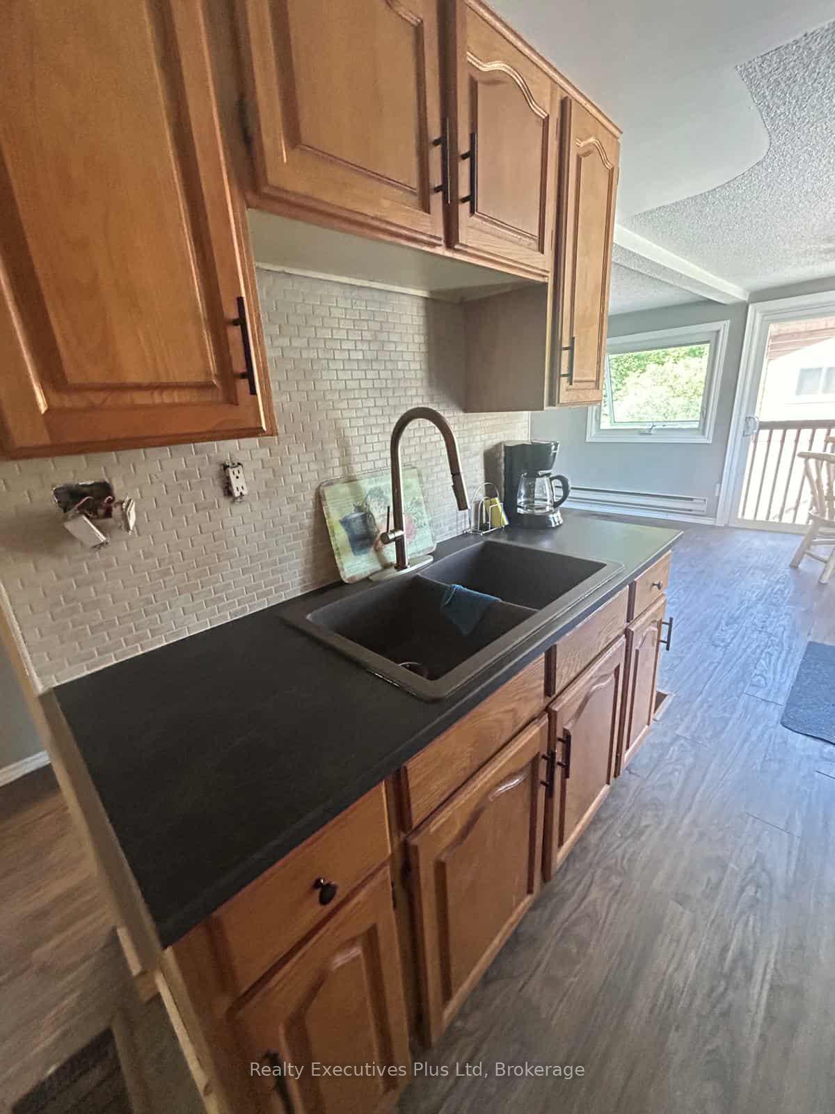 Photo 5 of Unit 2, 26 Tiny Beaches Road N, Tiny, Rural Tiny — HOMEH