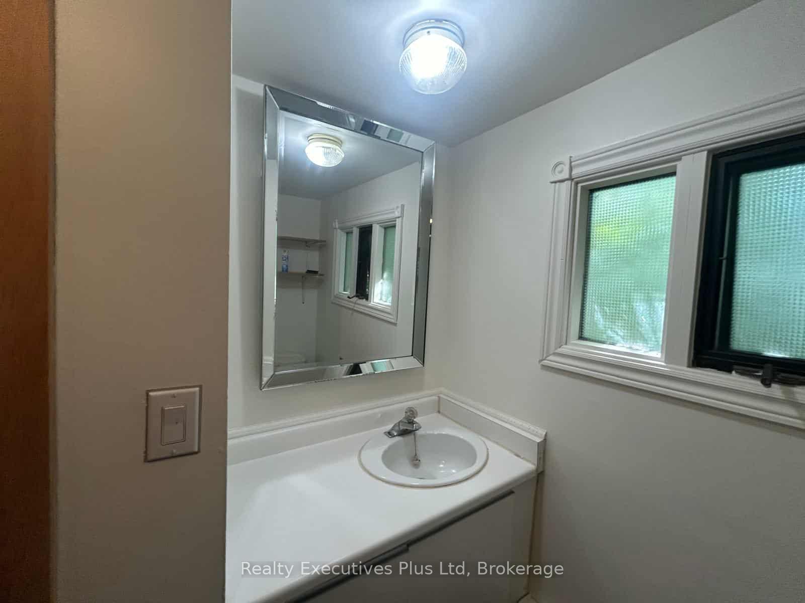 Photo 7 of Unit 2, 26 Tiny Beaches Road N, Tiny, Rural Tiny — HOMEH