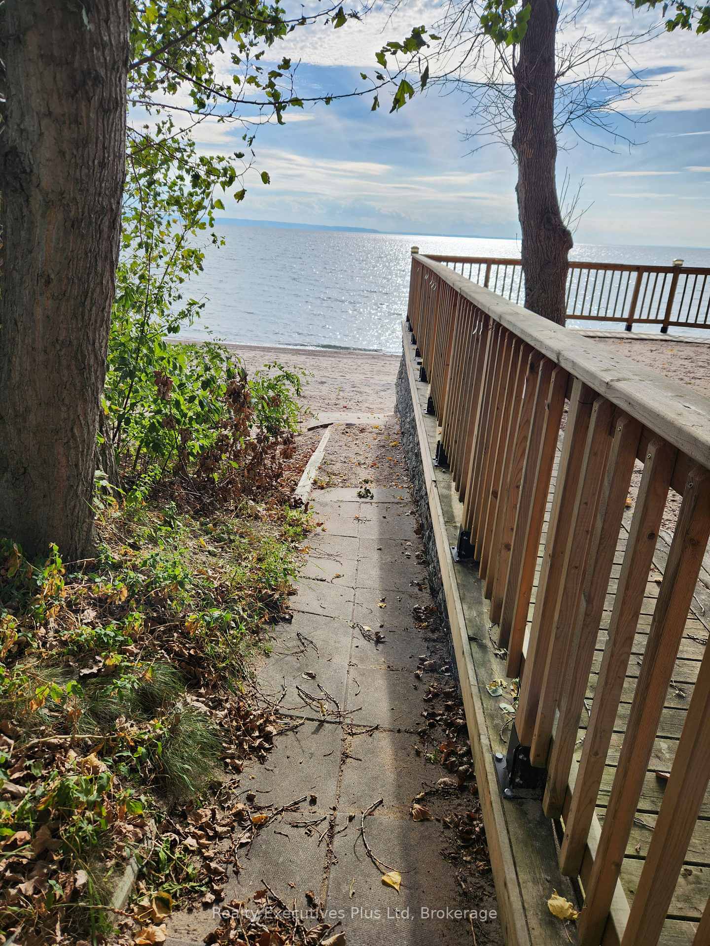 Photo 9 of Unit 2, 26 Tiny Beaches Road N, Tiny, Rural Tiny — HOMEH