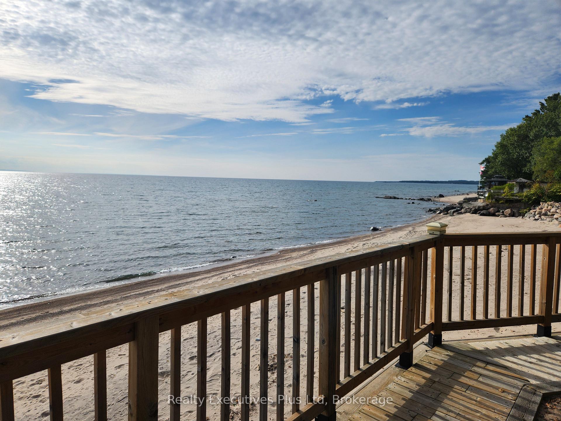 Photo 10 of Unit 2, 26 Tiny Beaches Road N, Tiny, Rural Tiny — HOMEH