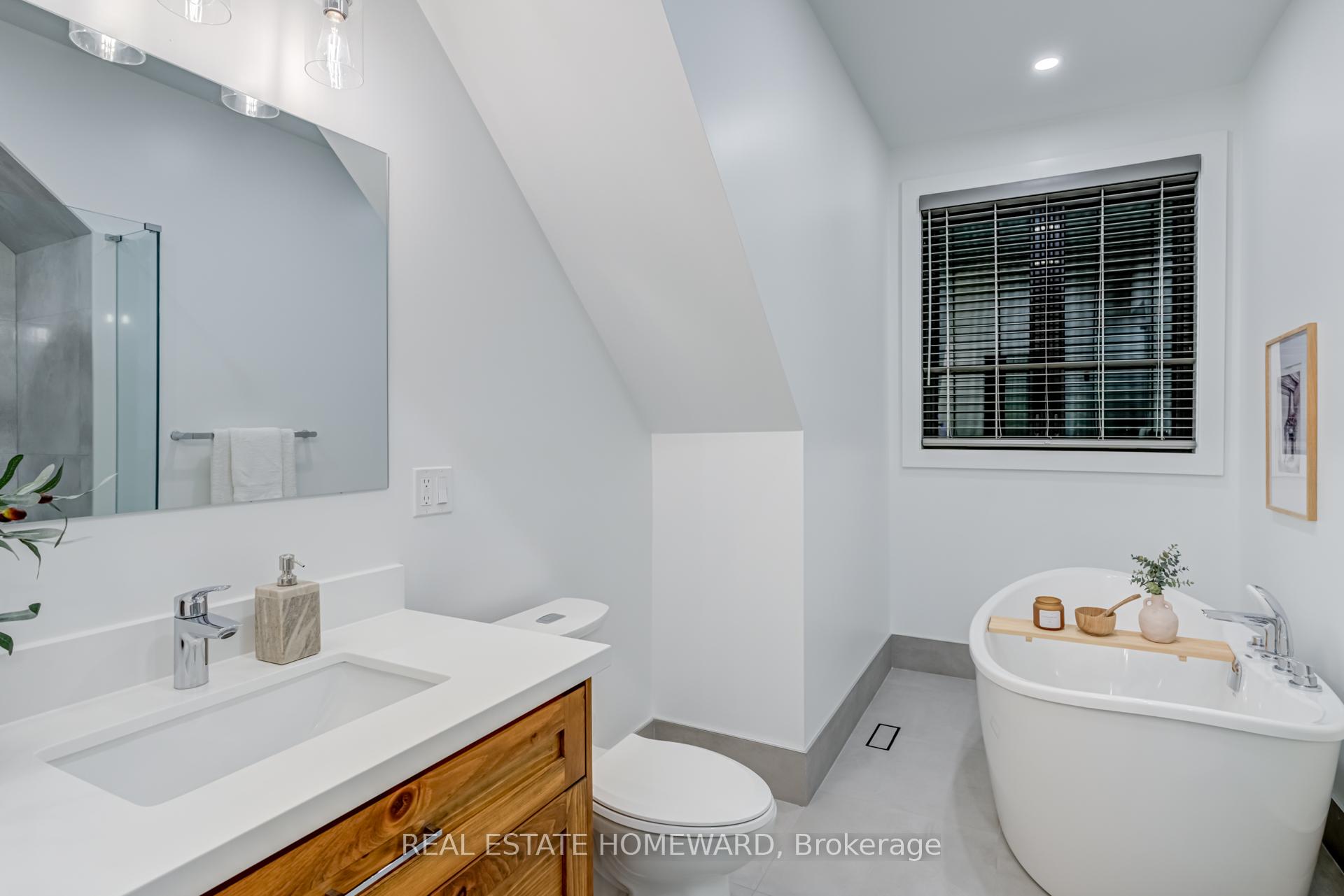 Photo 15 of 46 Boulton Avenue, Toronto, South Riverdale — HOMEH