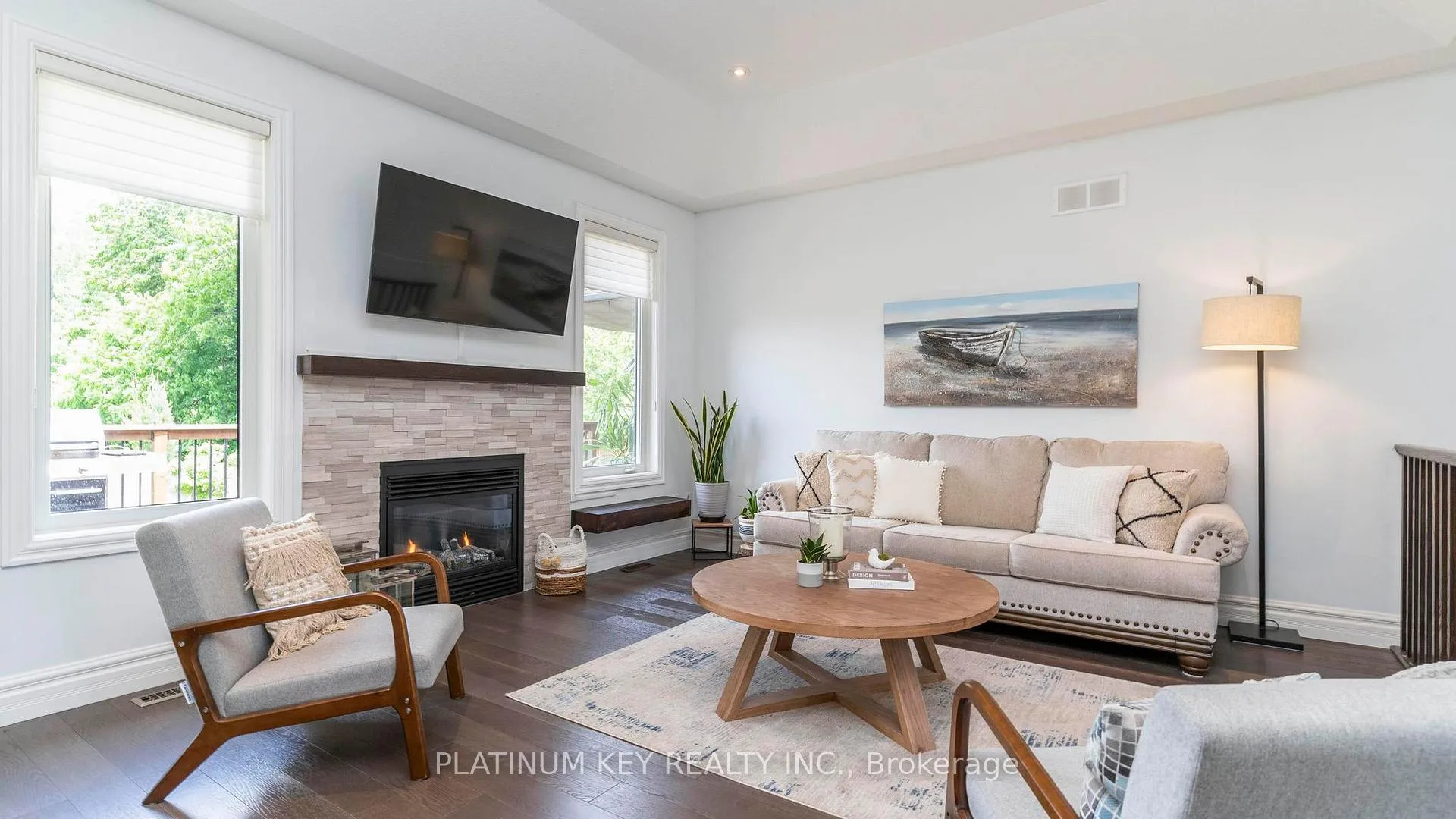 Photo 7 of 688 Woods Edge Road, Strathroy-Caradoc, Mount Brydges — HOMEH