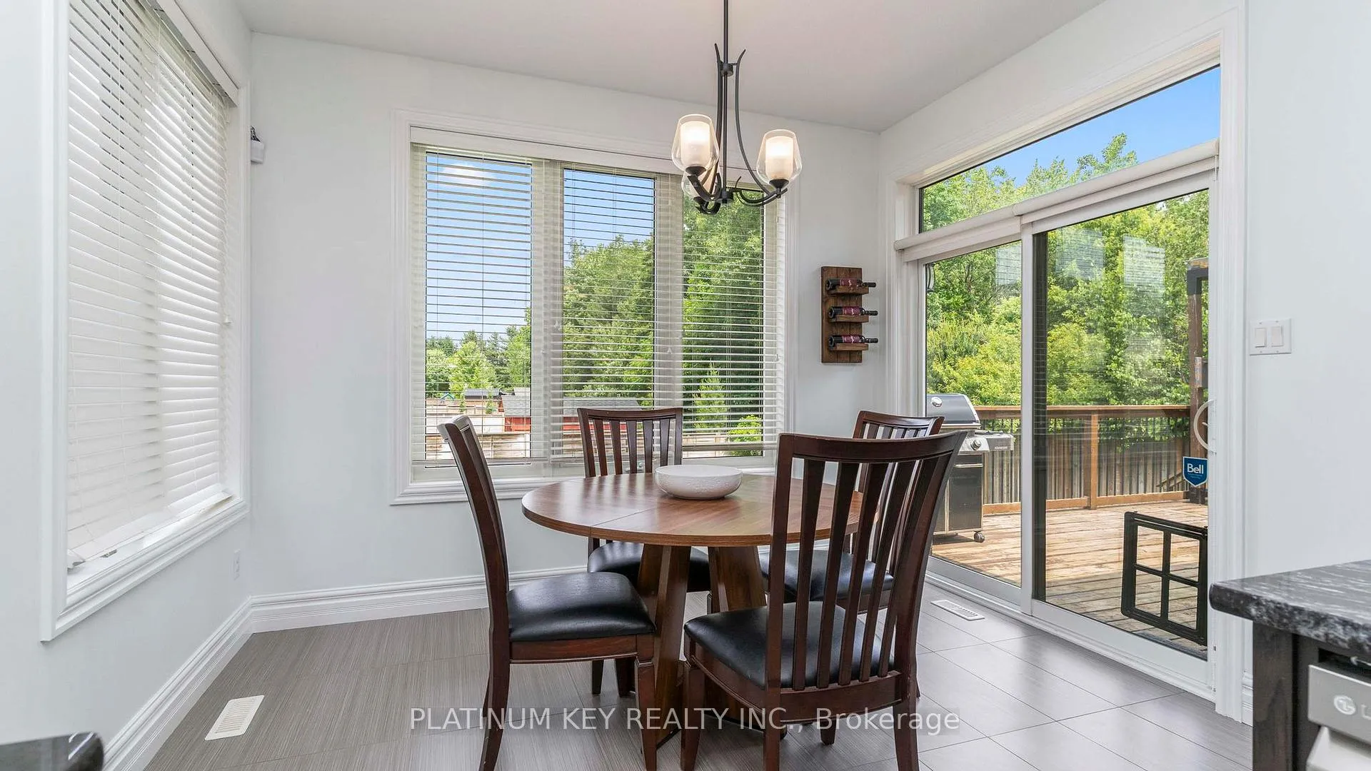 Photo 15 of 688 Woods Edge Road, Strathroy-Caradoc, Mount Brydges — HOMEH