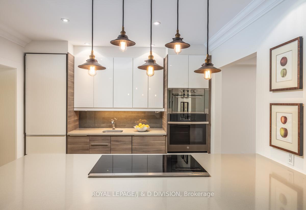 Photo 7 of 245 Glenrose Avenue, Toronto, Rosedale-Moore Park — HOMEH