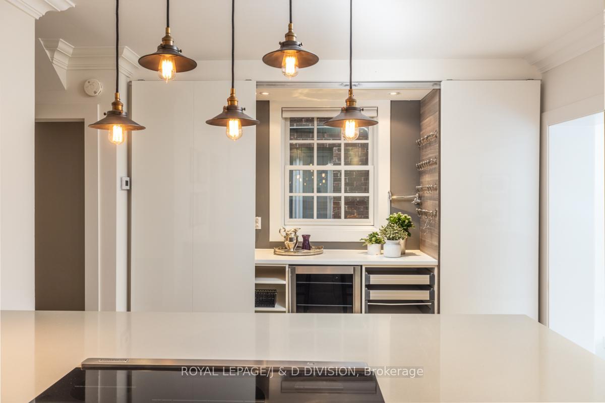 Photo 9 of 245 Glenrose Avenue, Toronto, Rosedale-Moore Park — HOMEH