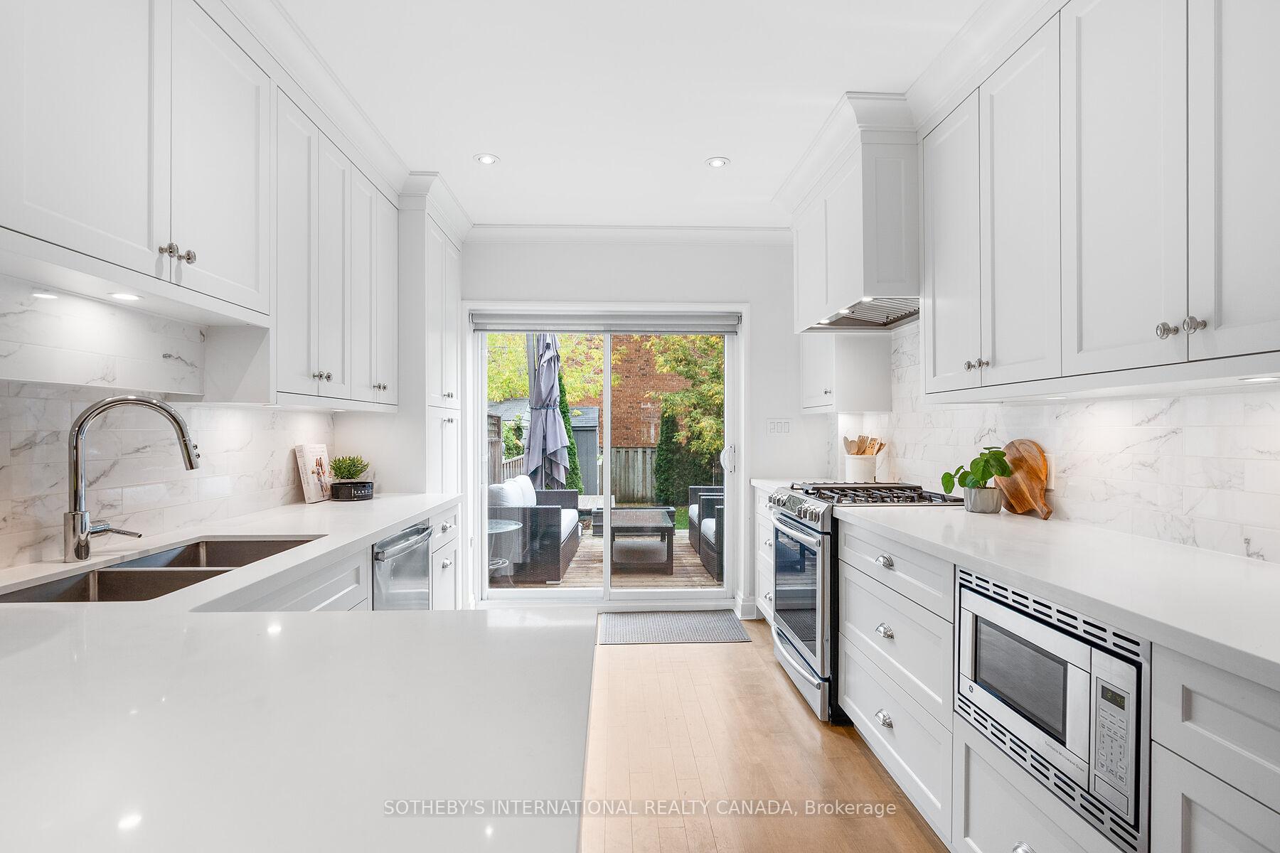 Photo 16 of 251 Bowood Avenue, Toronto, Lawrence Park North — HOMEH