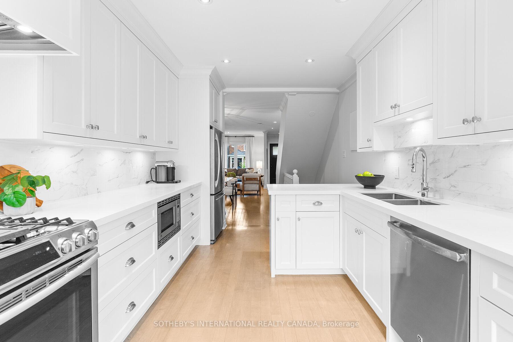 Photo 17 of 251 Bowood Avenue, Toronto, Lawrence Park North — HOMEH