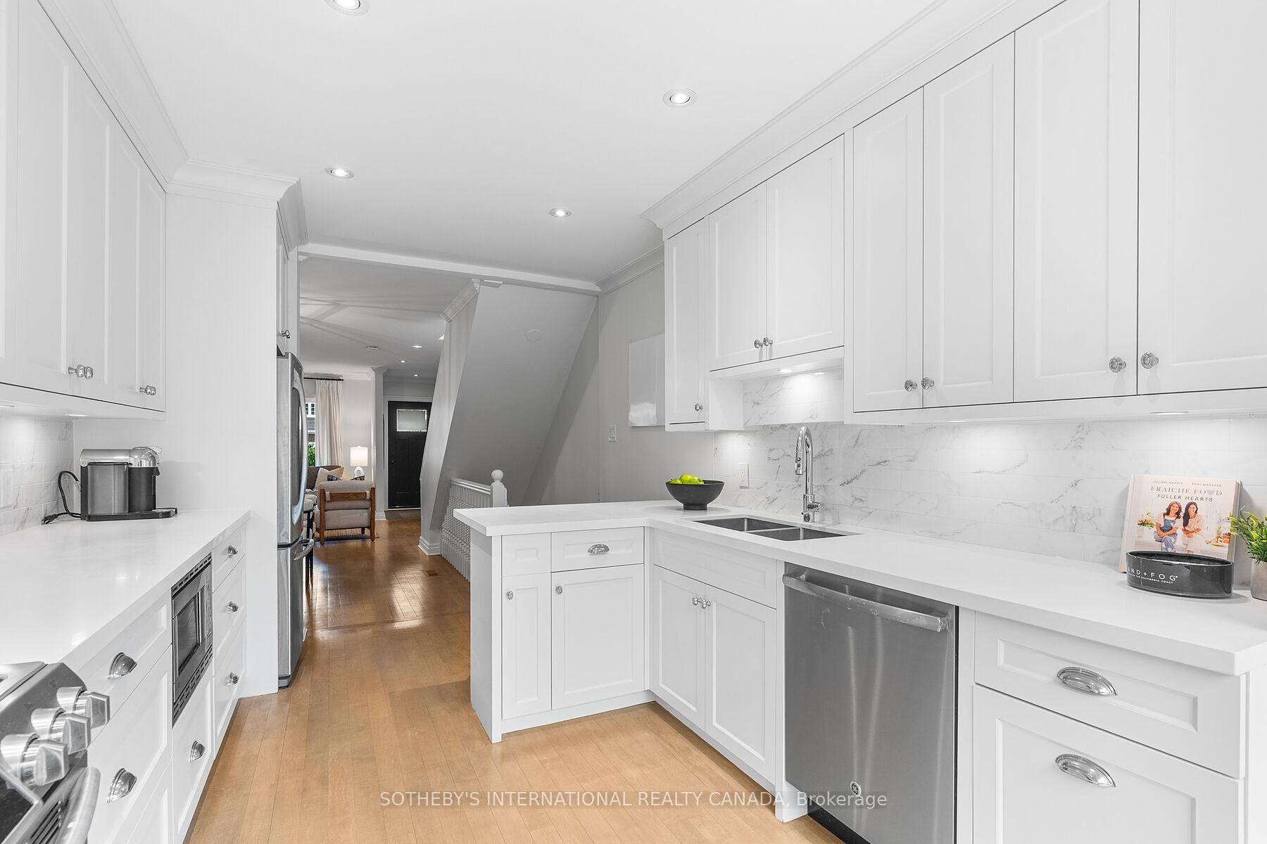 Photo 19 of 251 Bowood Avenue, Toronto, Lawrence Park North — HOMEH