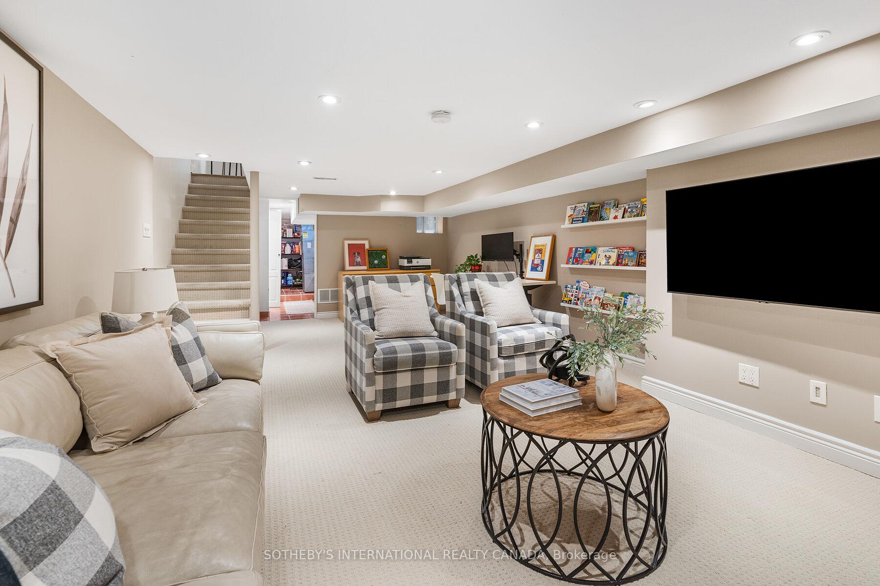 Photo 32 of 251 Bowood Avenue, Toronto, Lawrence Park North — HOMEH