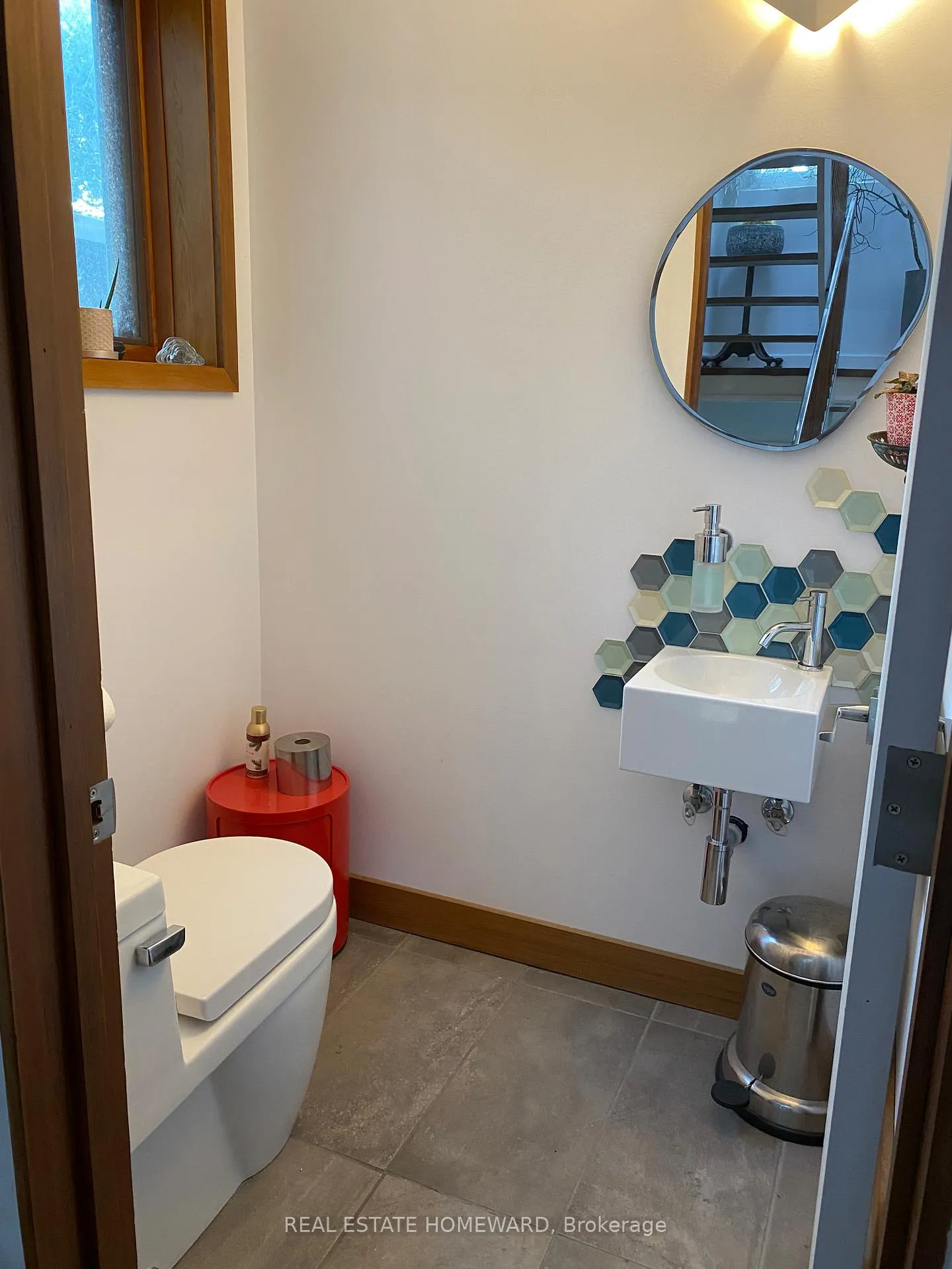 Photo 5 of 302 Rhodes Avenue, Toronto, Greenwood-Coxwell — HOMEH