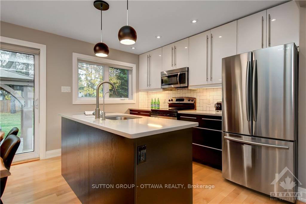 Photo 7 of 17 Petty Street, Ottawa, Merivale Gardens — HOMEH