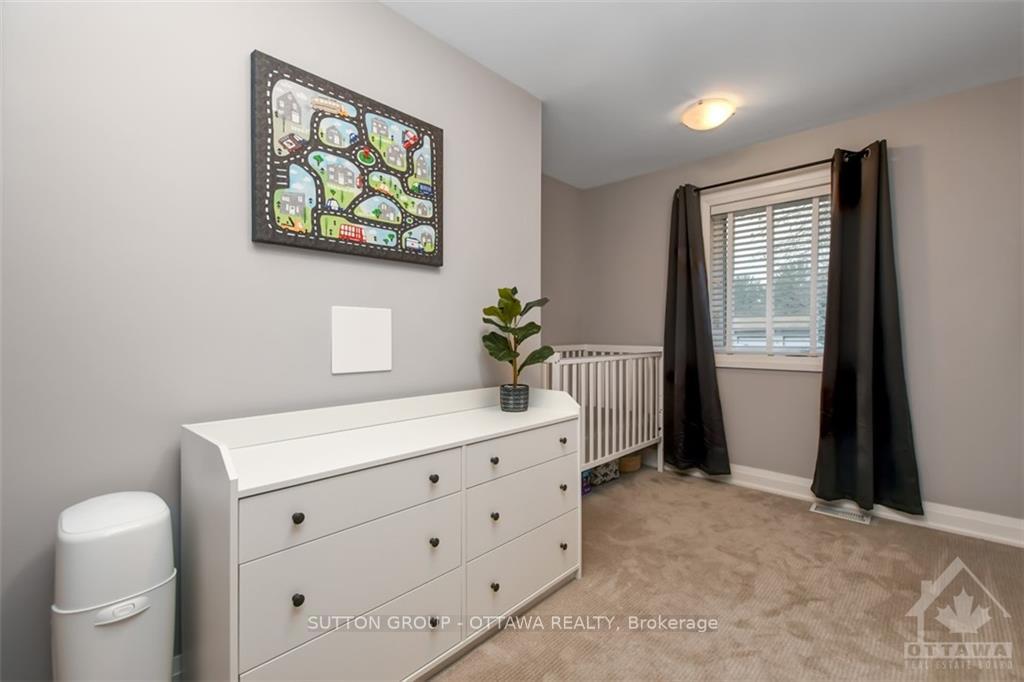 Photo 11 of 17 Petty Street, Ottawa, Merivale Gardens — HOMEH