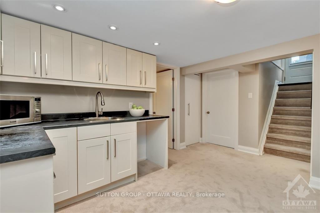 Photo 14 of 17 Petty Street, Ottawa, Merivale Gardens — HOMEH
